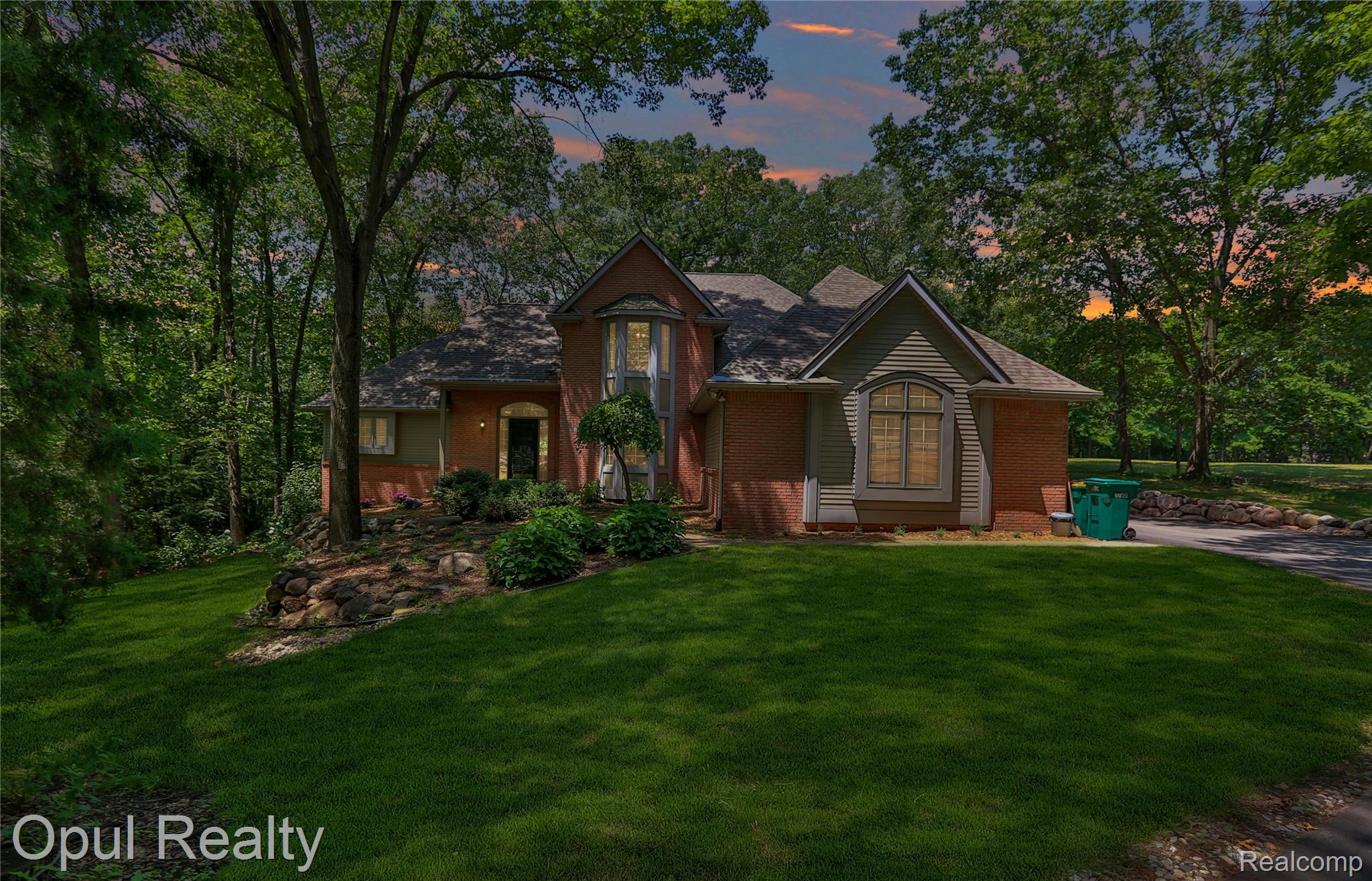 7725 Partridge Hill Drive