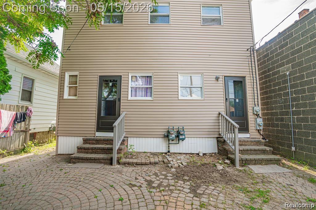 2311 BOTSFORD Street