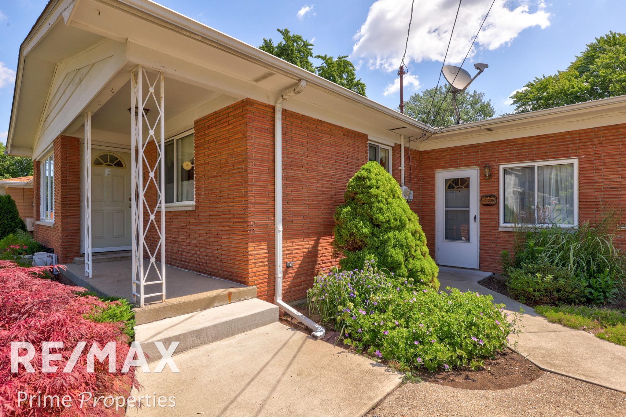 2524 Whitemore Place