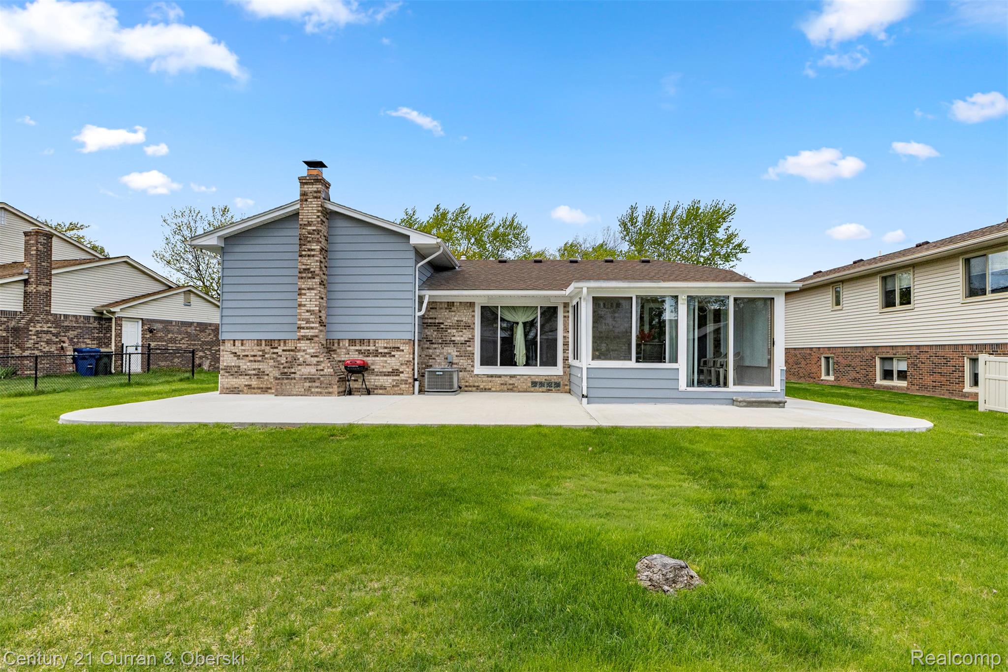 45561 Edgewood Court