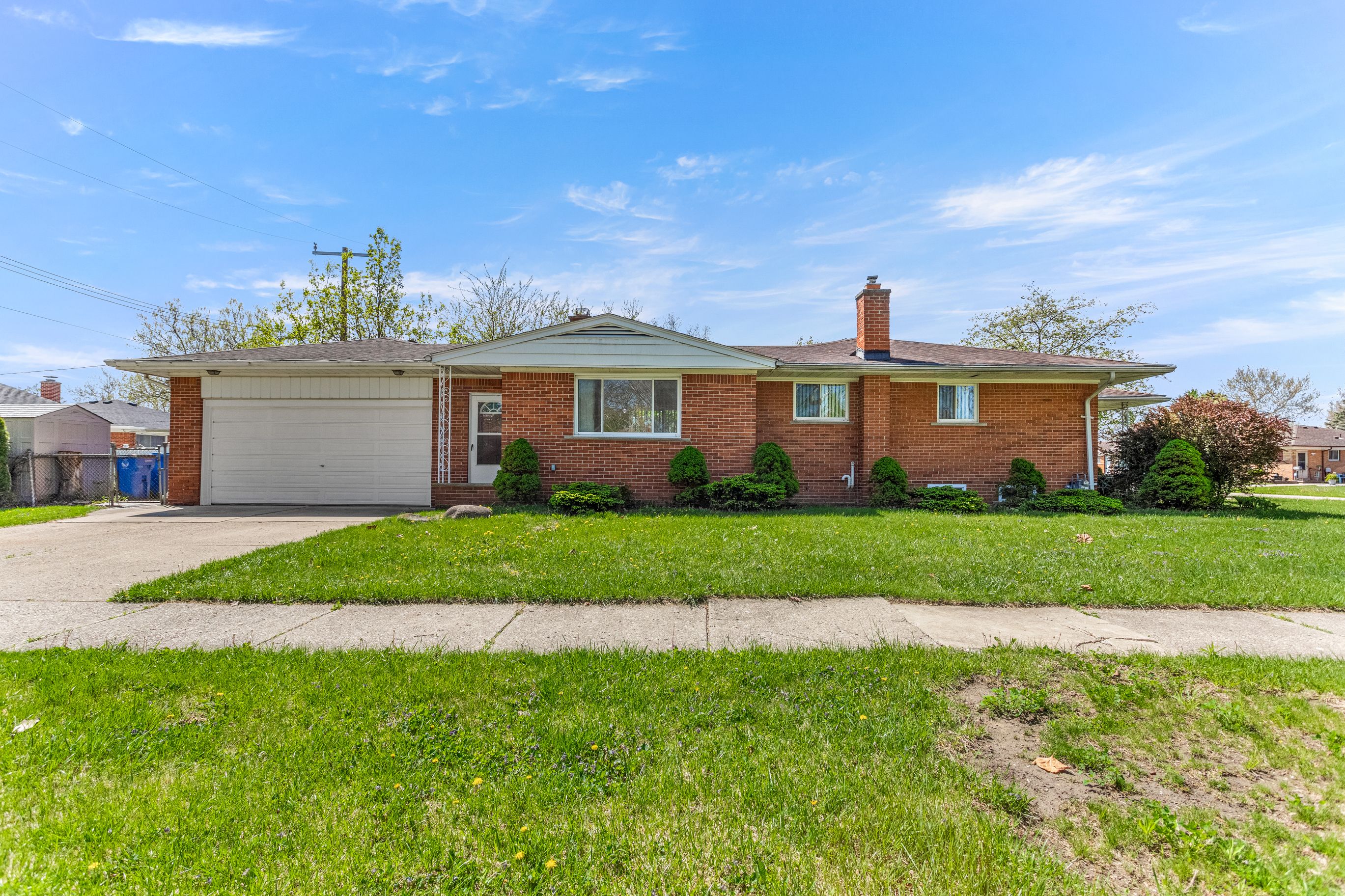6240 SHADOWLAWN Street