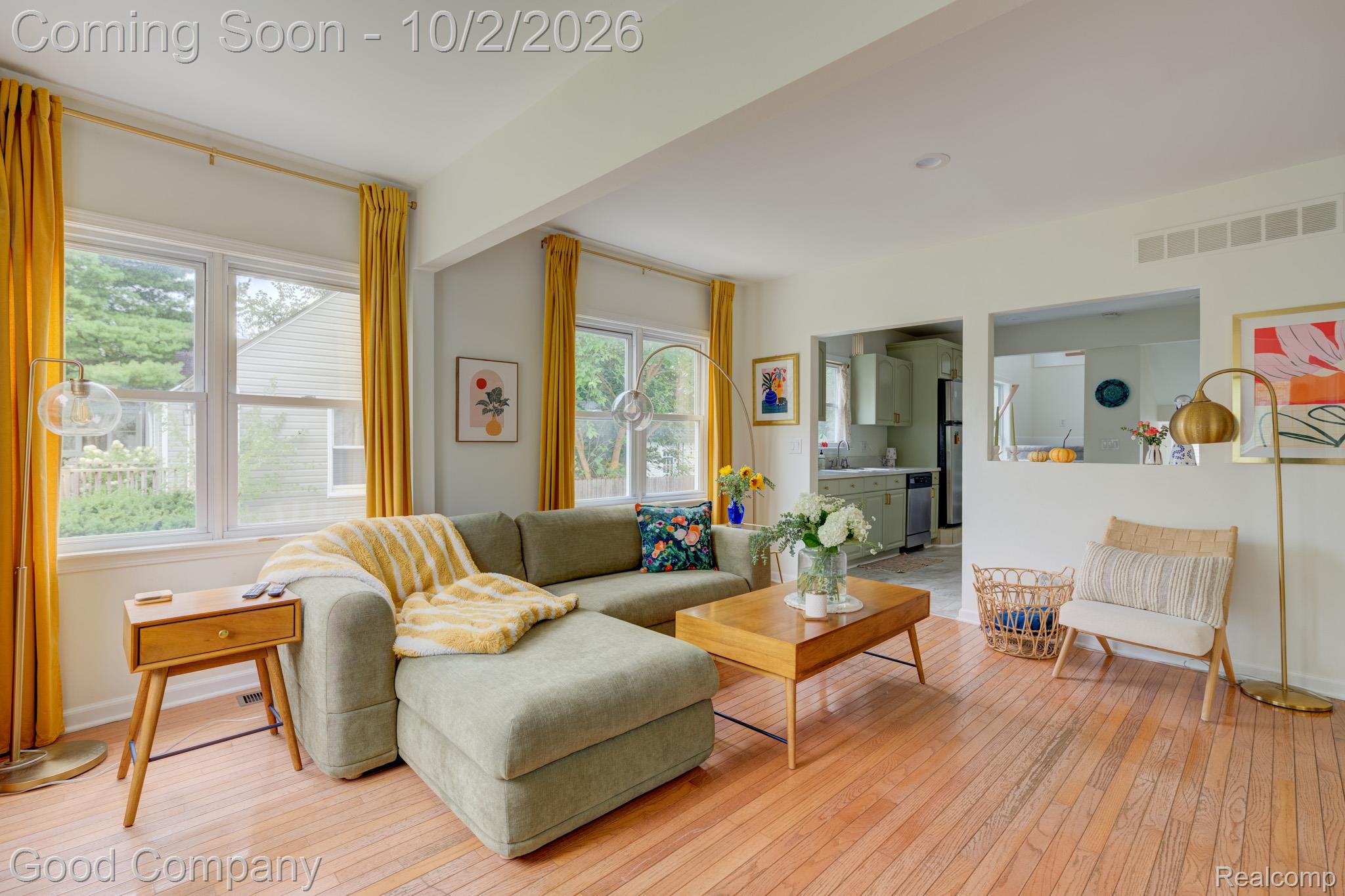 1665 W Troy Street