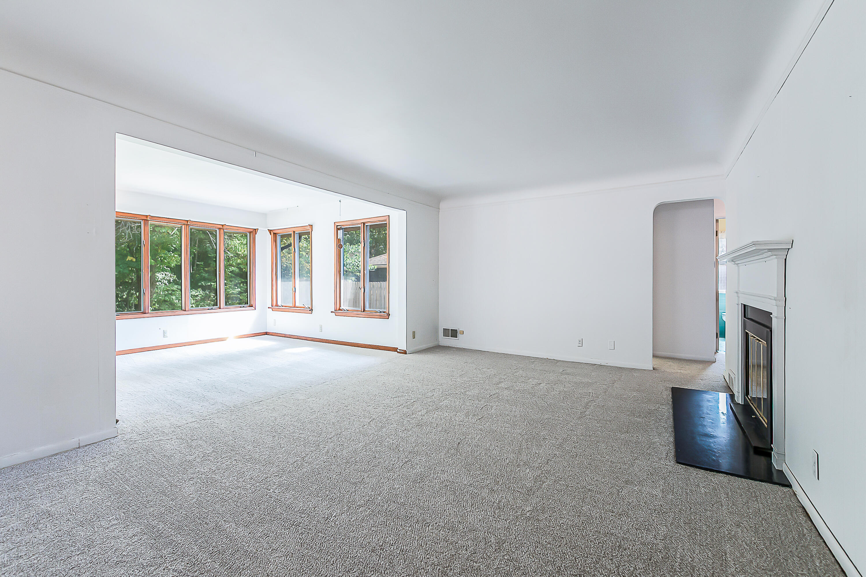 1435 Woodland Drive