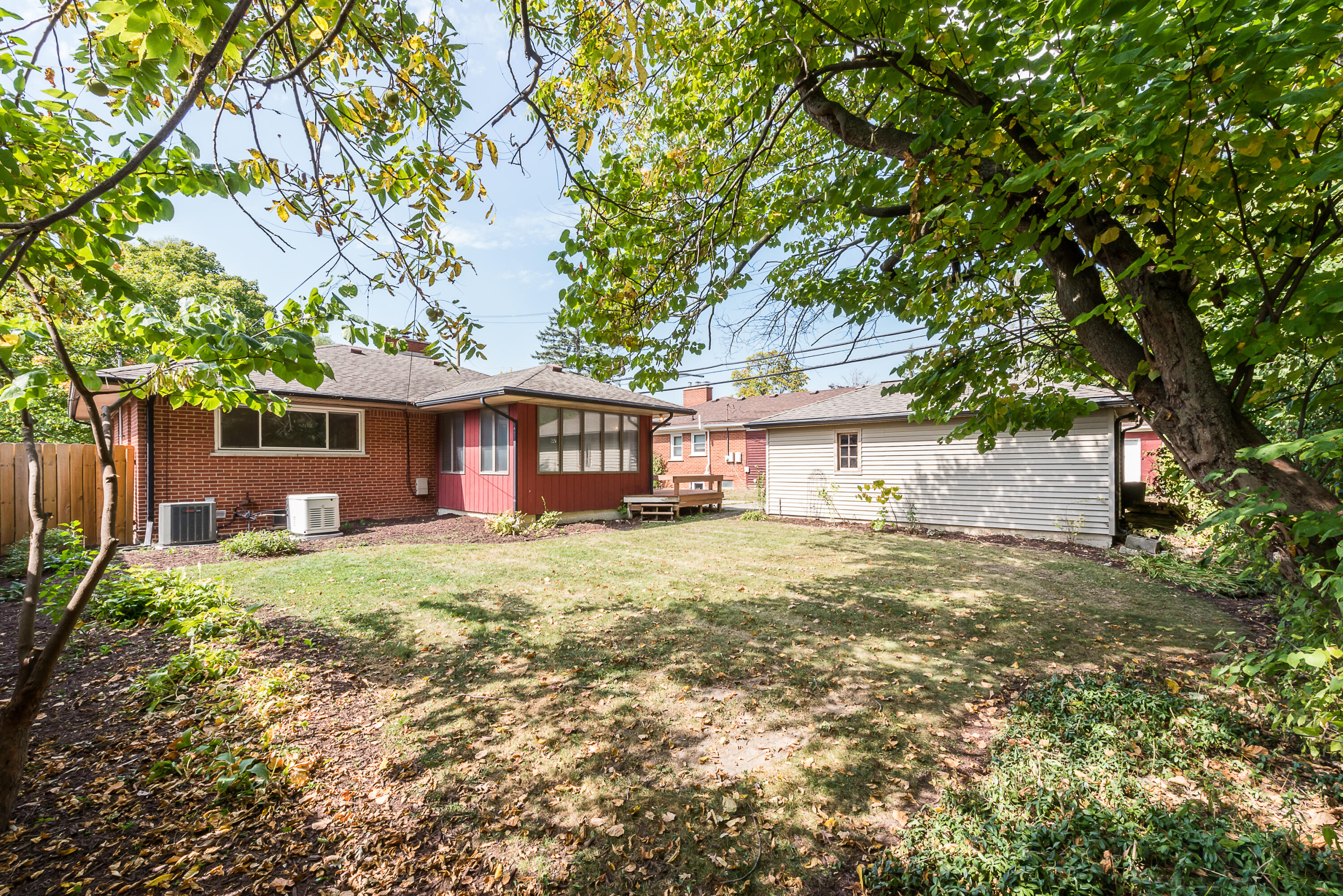 1435 Woodland Drive