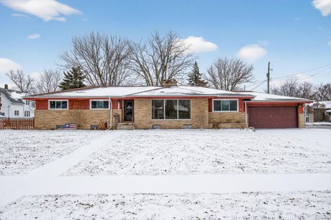 Photo of 415 S Mountain Street, Bay City City, MI 48706 (MLS # 61050200294)