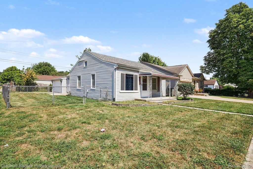 Photo of 20409 Colman Street, Clinton Charter Township, MI 48035 (MLS # 20261071648)