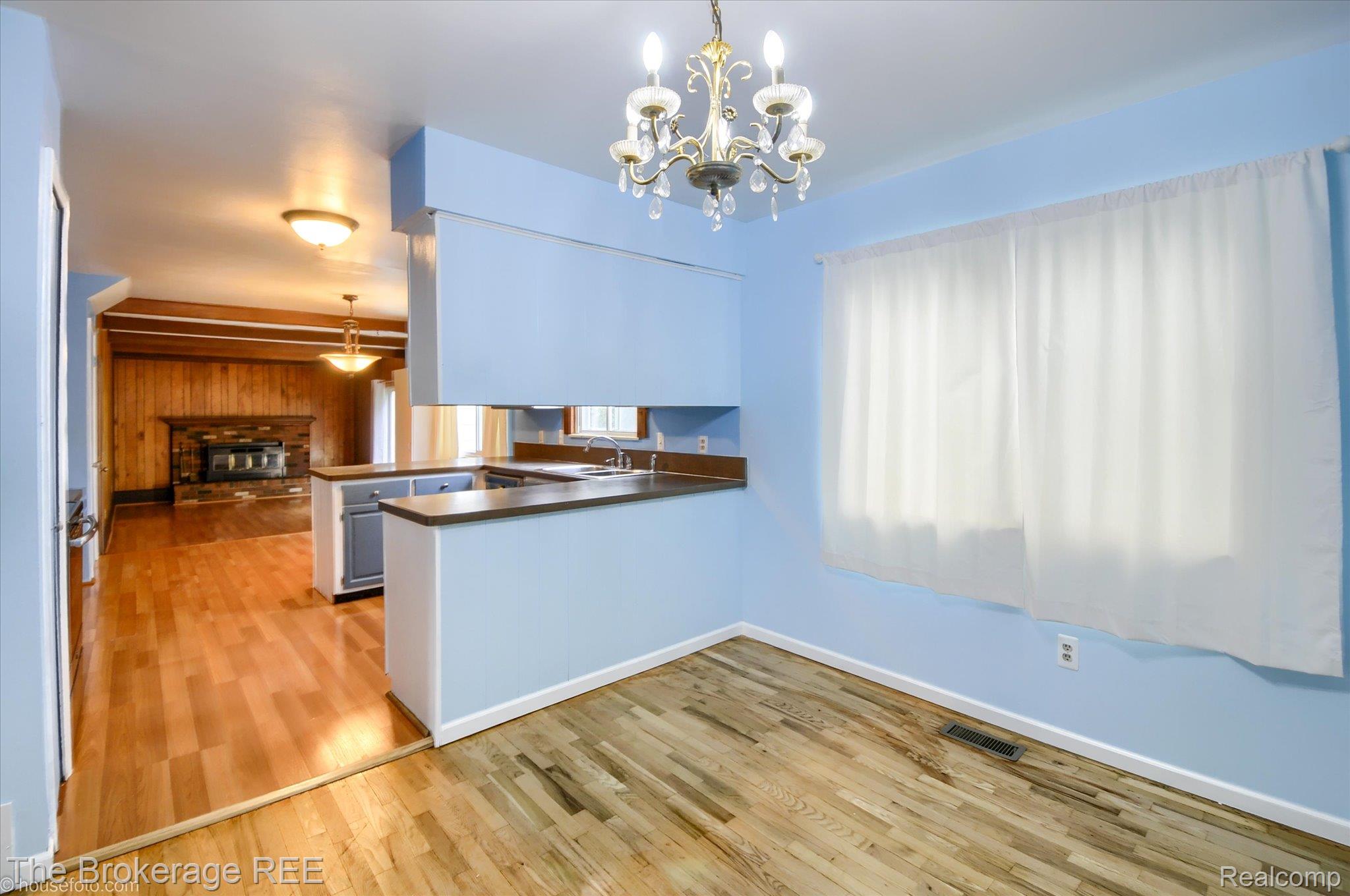 732 E Grand Blanc Road