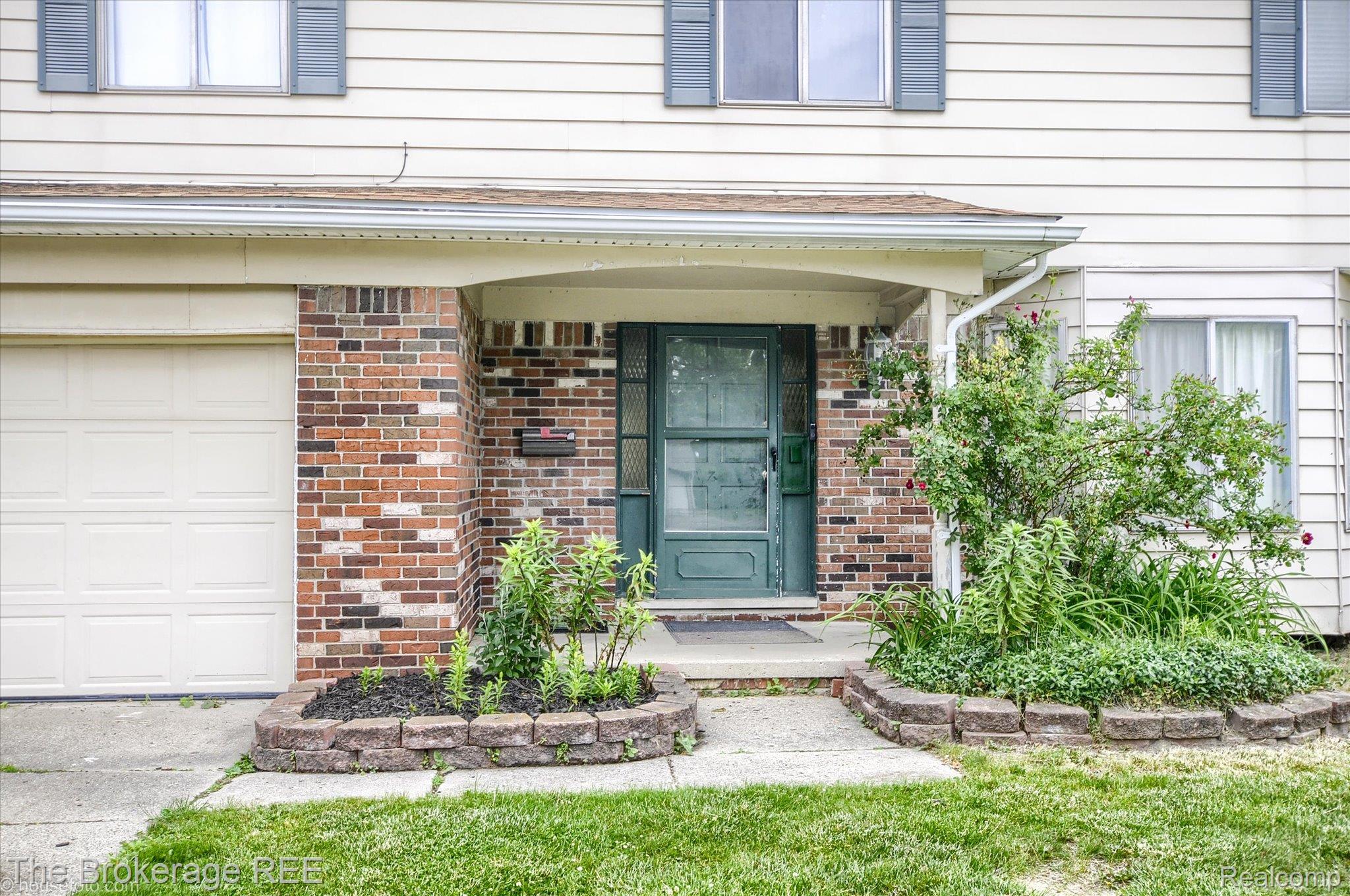 732 E Grand Blanc Road