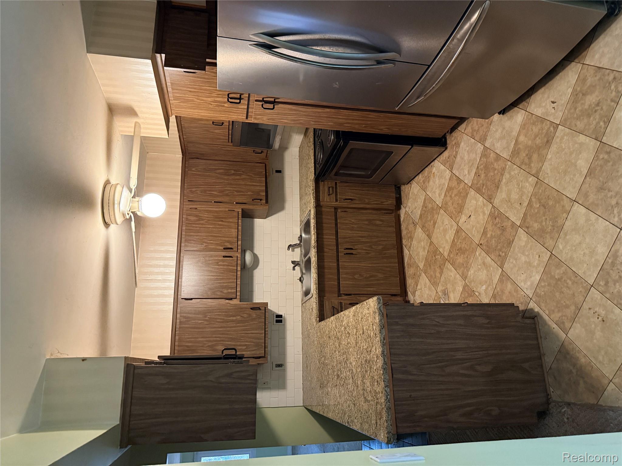 2448 Winkleman Drive