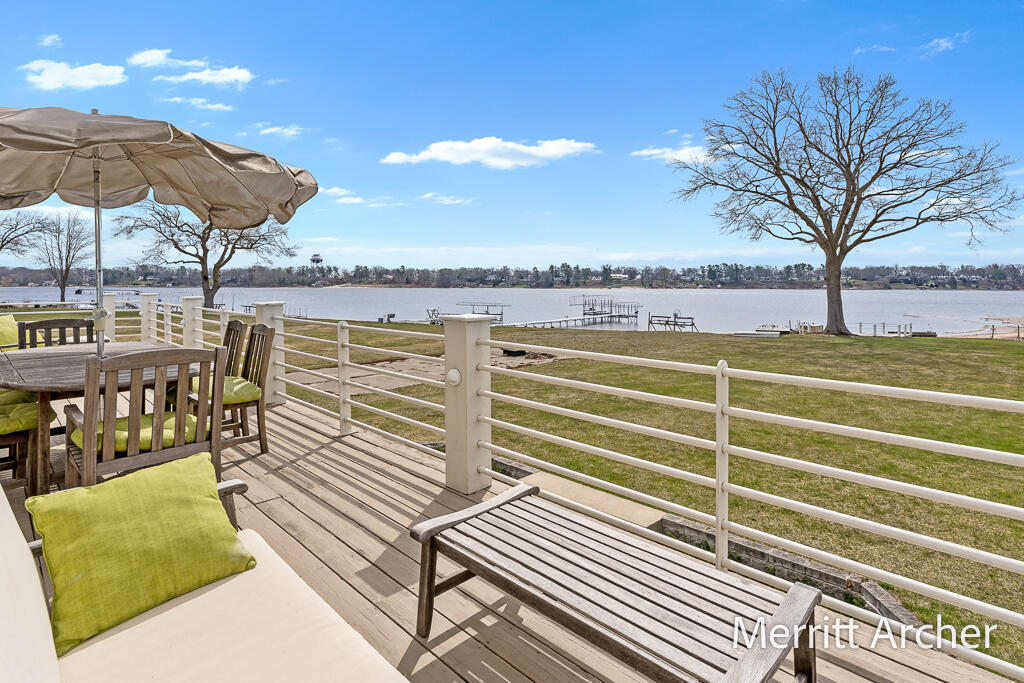 1499 Glenwood Avenue