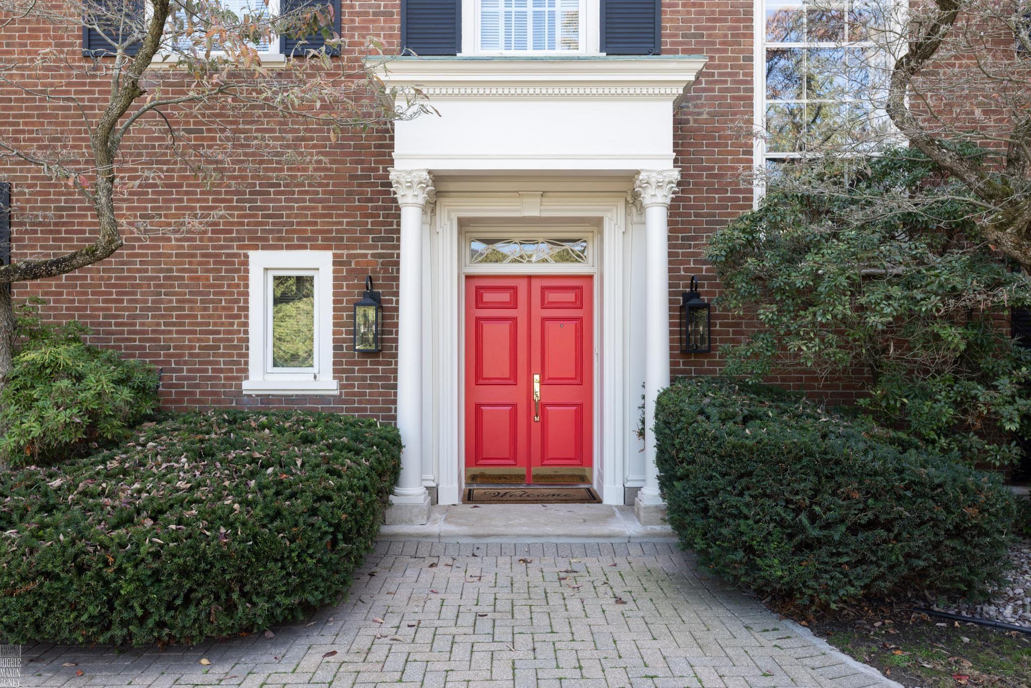 105 Lake Shore Road