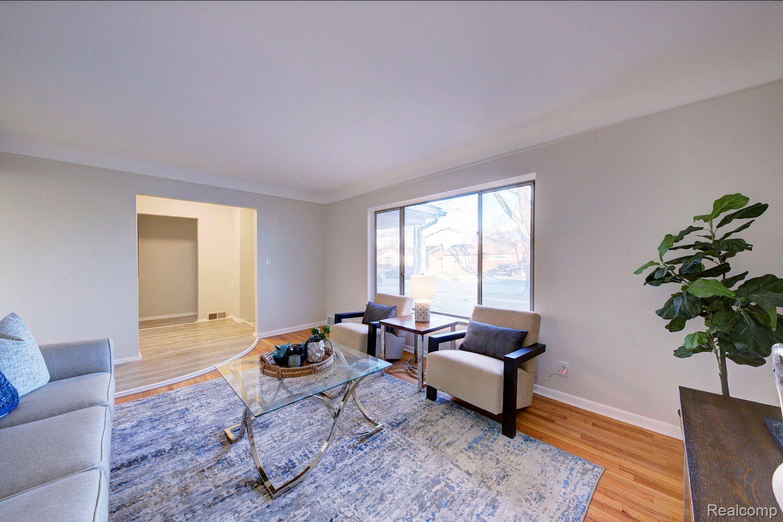 21661 Cloverlawn Street