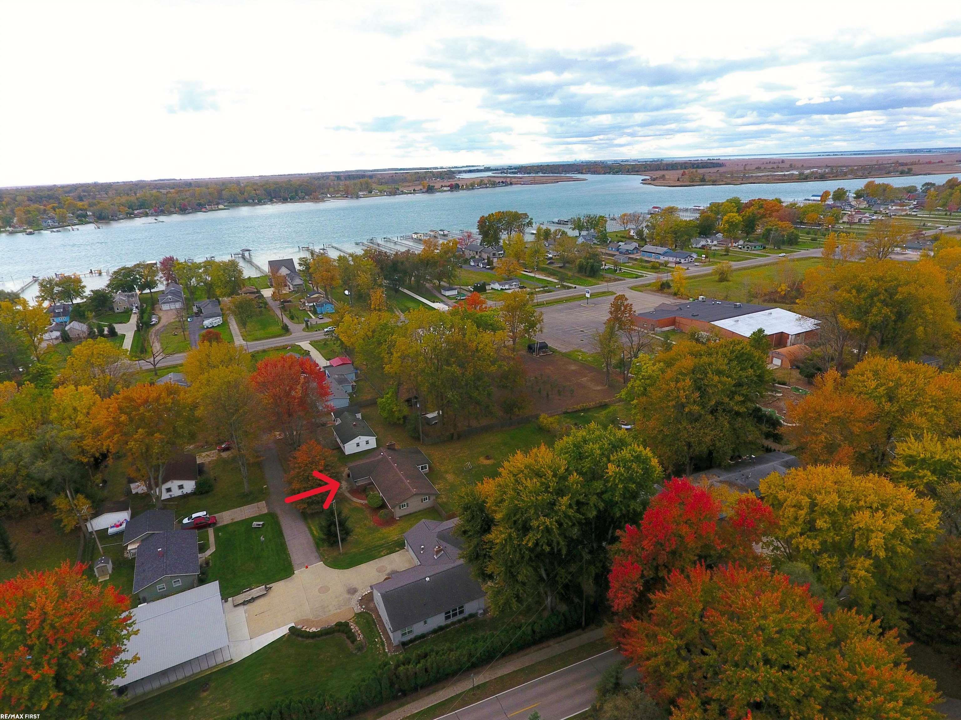 9640 Shady Lane Court