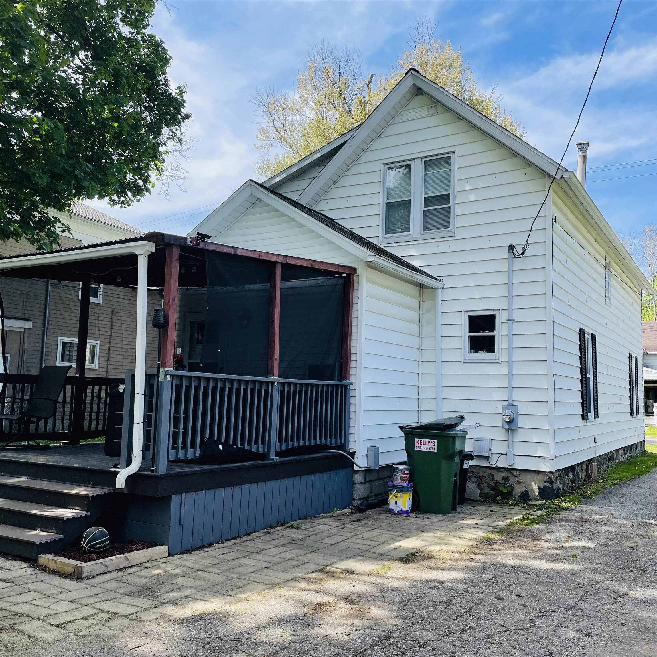 326 N Oak Street
