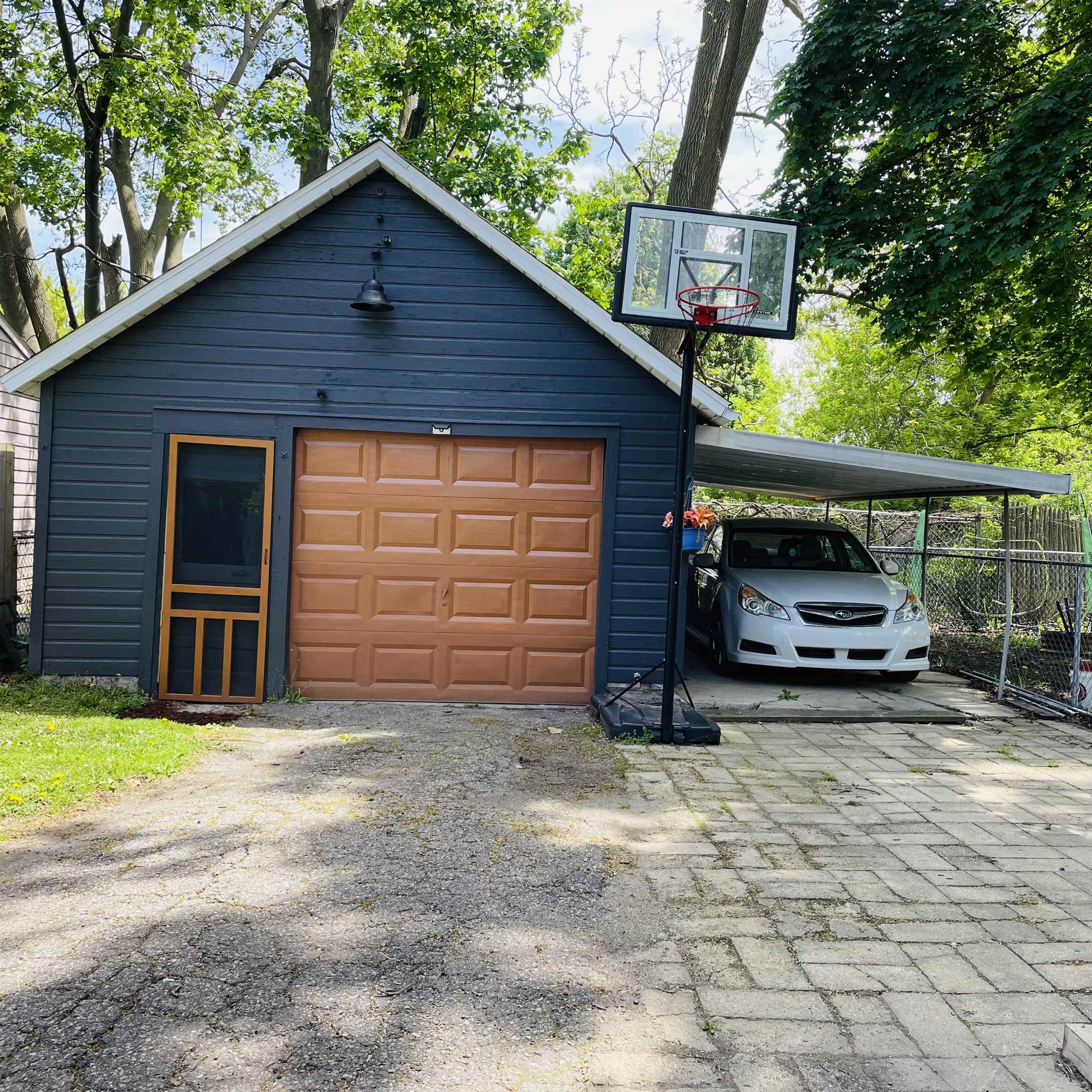 326 N Oak Street