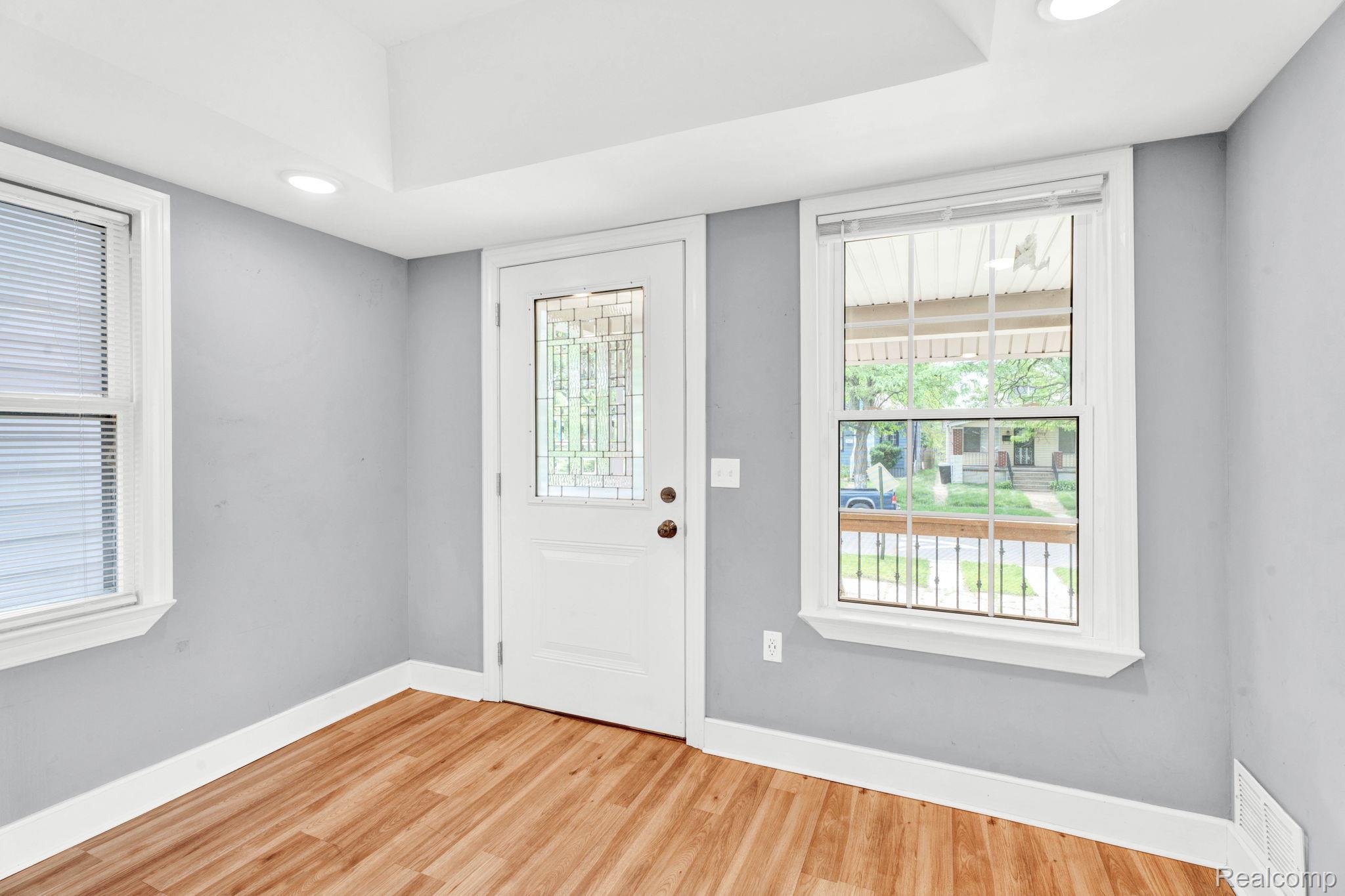 Detroit City, Michigan 48238, United States, 2 Bedrooms Bedrooms, ,1 BathroomBathrooms,Residential,Active,154041