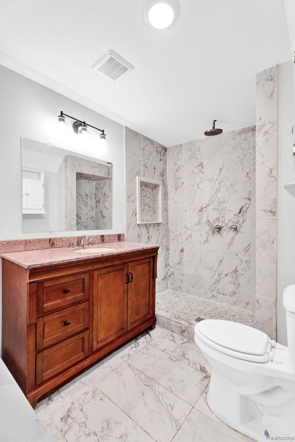 Detroit City, Michigan 48238, United States, 2 Bedrooms Bedrooms, ,1 BathroomBathrooms,Residential,Active,154041