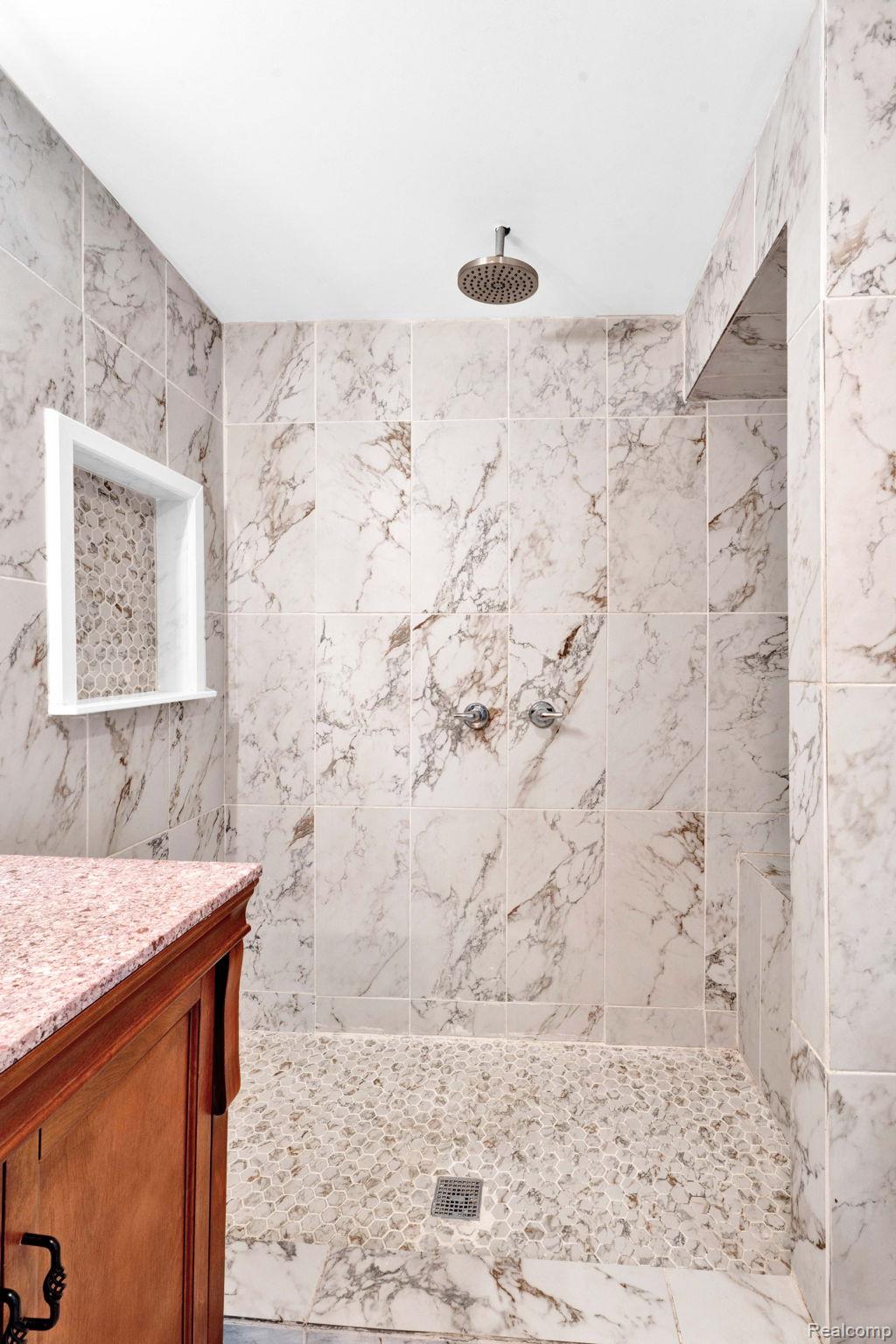 Detroit City, Michigan 48238, United States, 2 Bedrooms Bedrooms, ,1 BathroomBathrooms,Residential,Active,154041