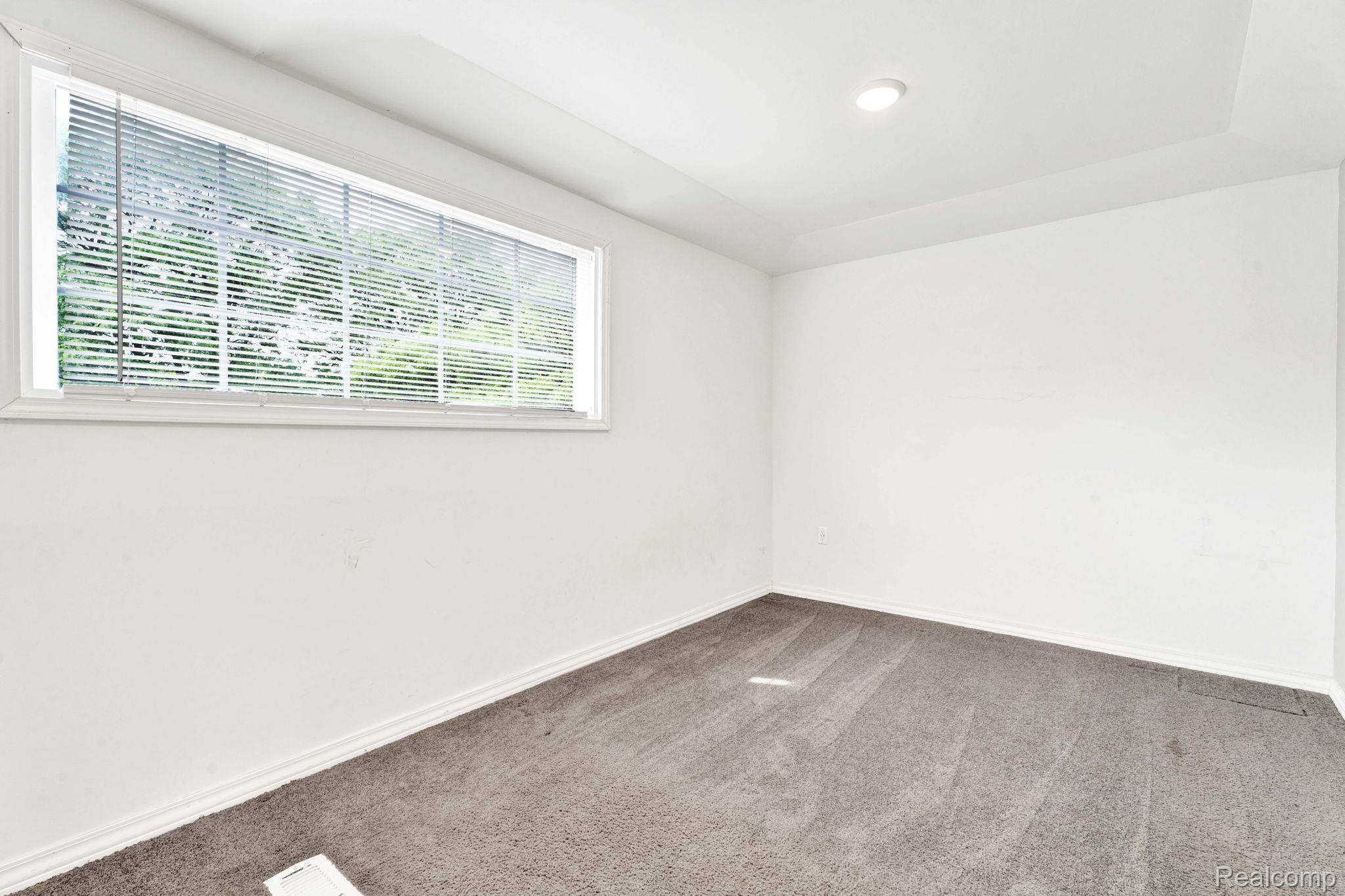 Detroit City, Michigan 48238, United States, 2 Bedrooms Bedrooms, ,1 BathroomBathrooms,Residential,Active,154041