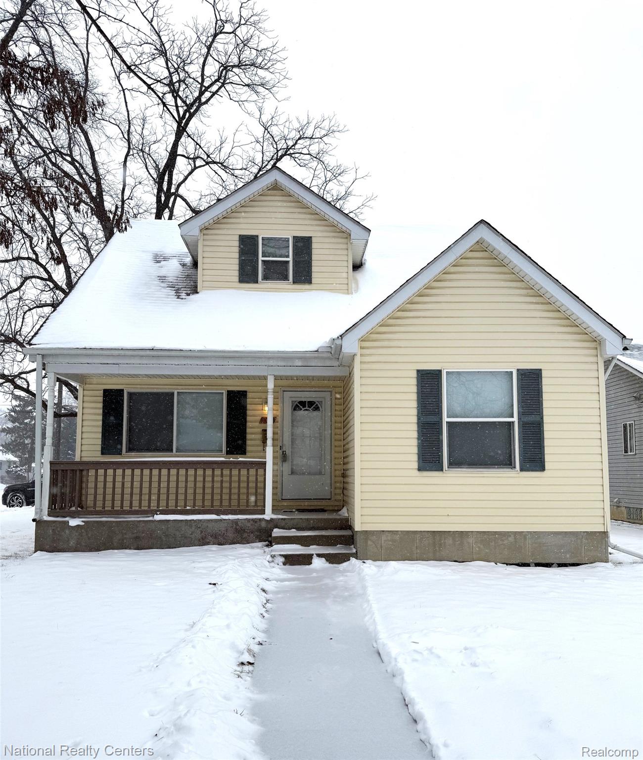 11003 STUDEBAKER Avenue