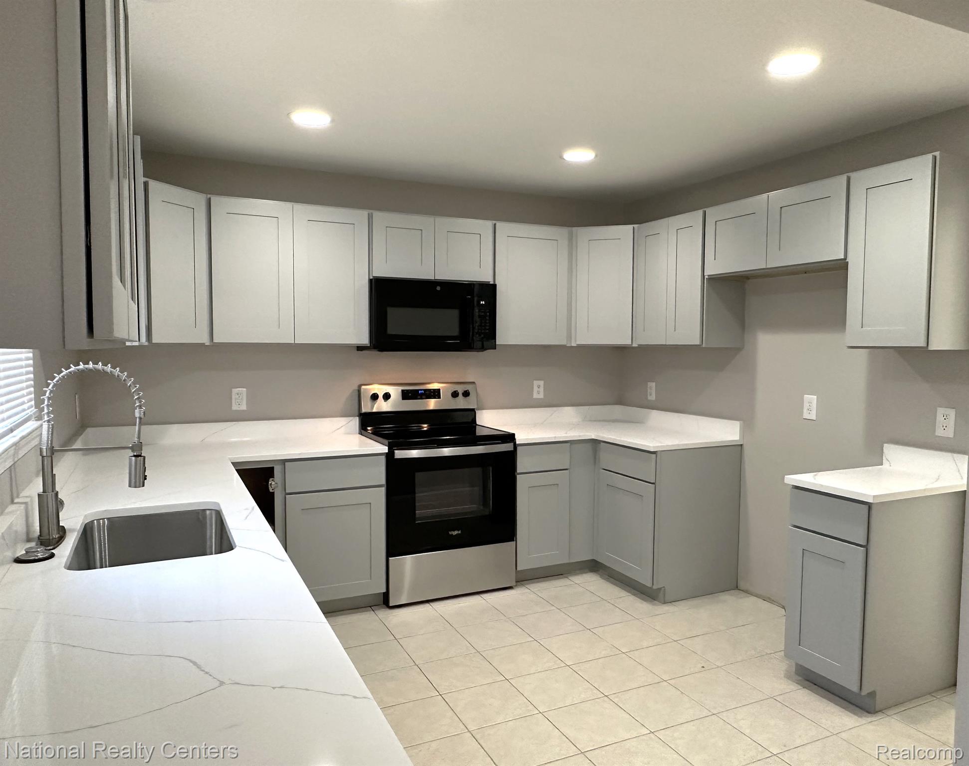 11003 STUDEBAKER Avenue