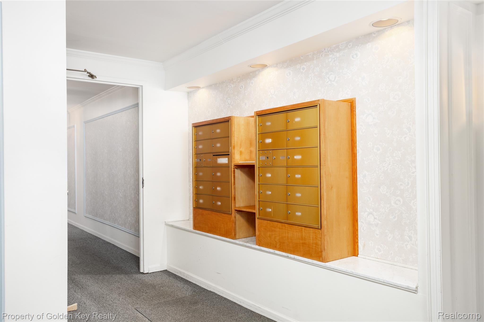 19710 W 13 MILE Road 102