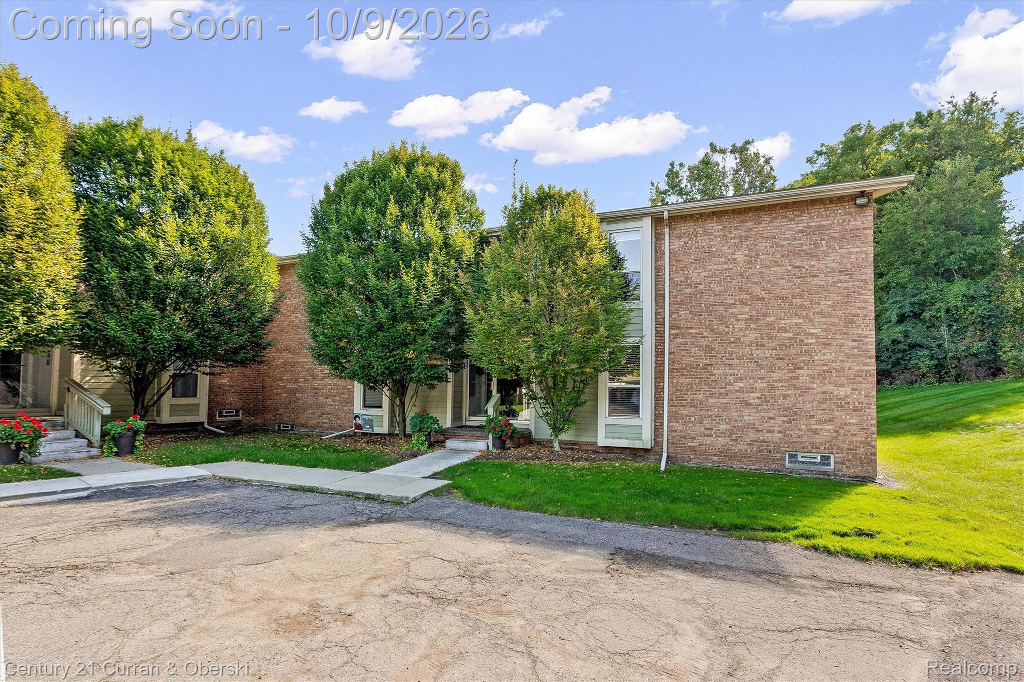 735 Randolph Street 121