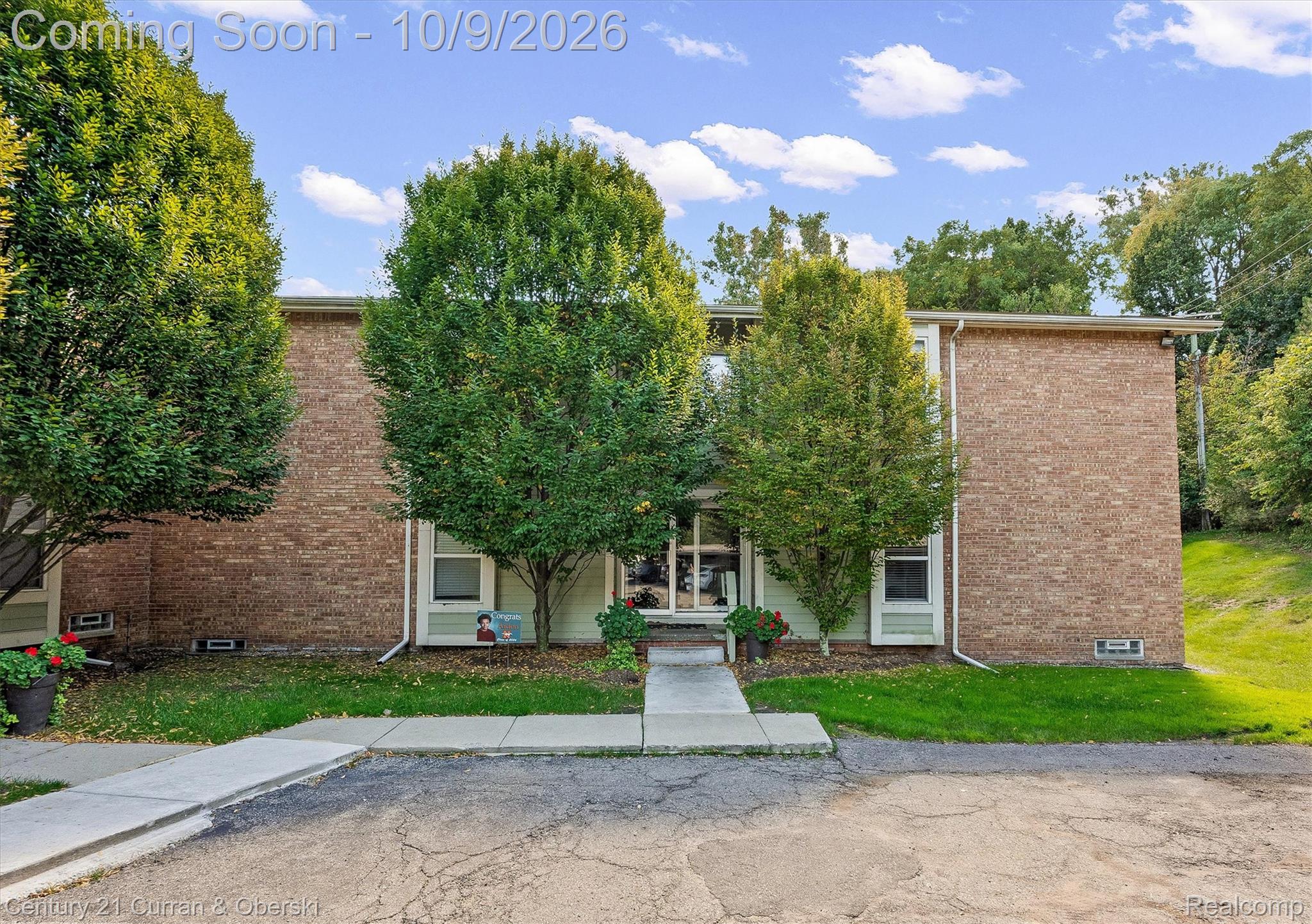 735 Randolph Street 121