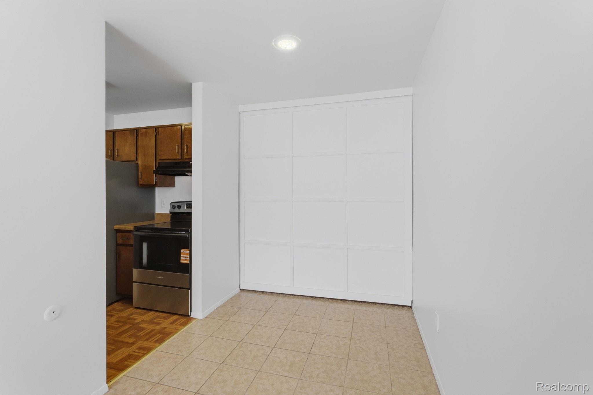 924 Chestnut Hill Drive F