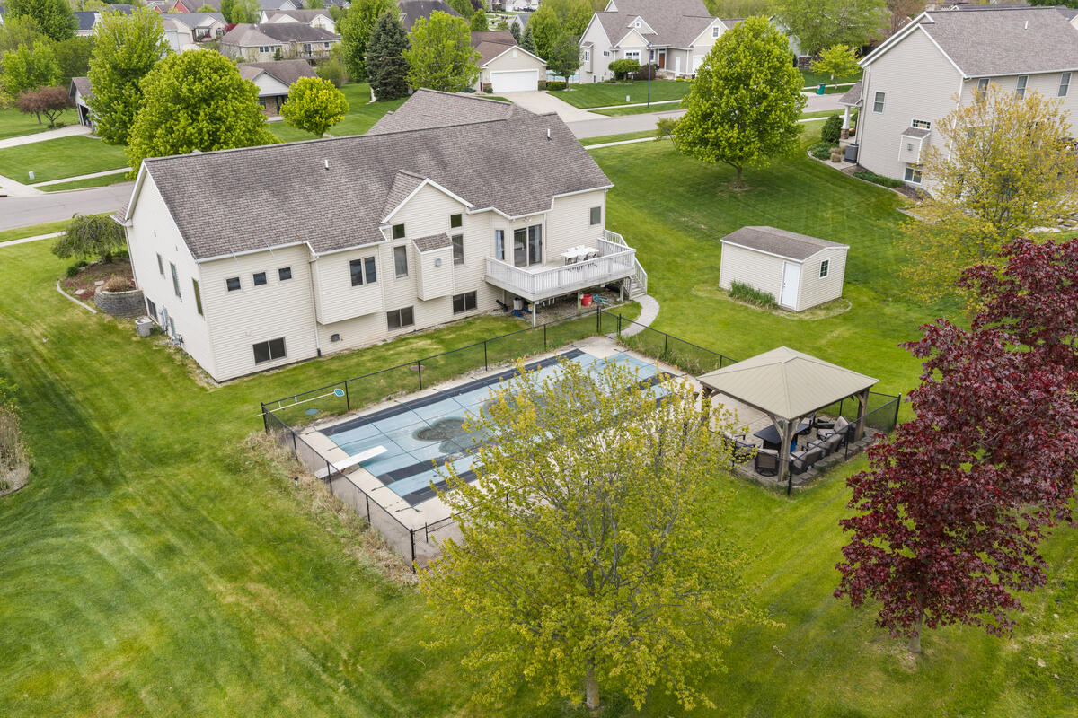 1815 Planters Row Drive SW