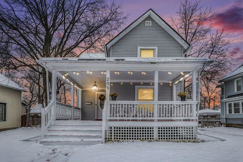 205 Moores River Drive Lansing City MI 48910