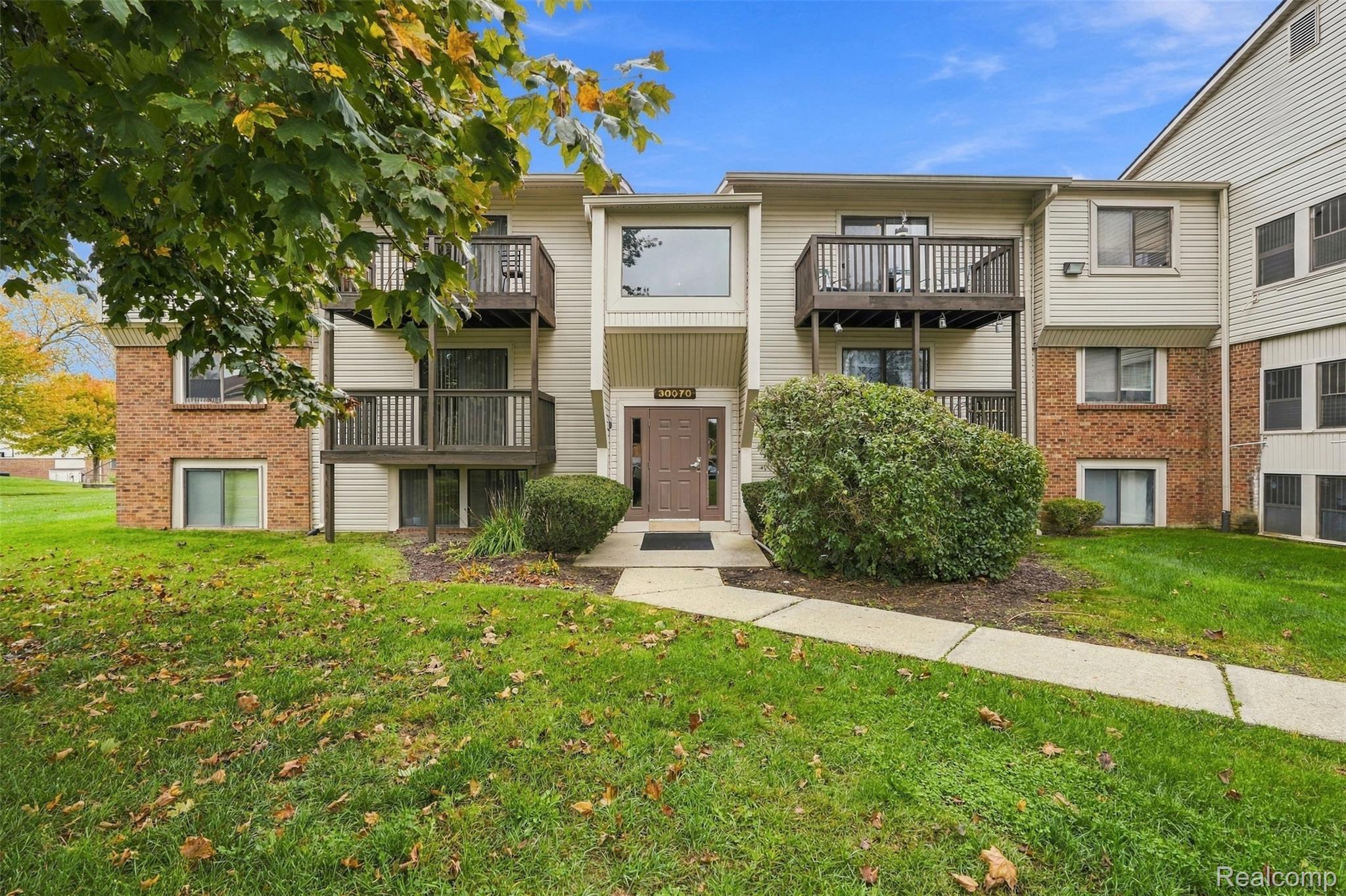 30070 W 12 Mile Road 127