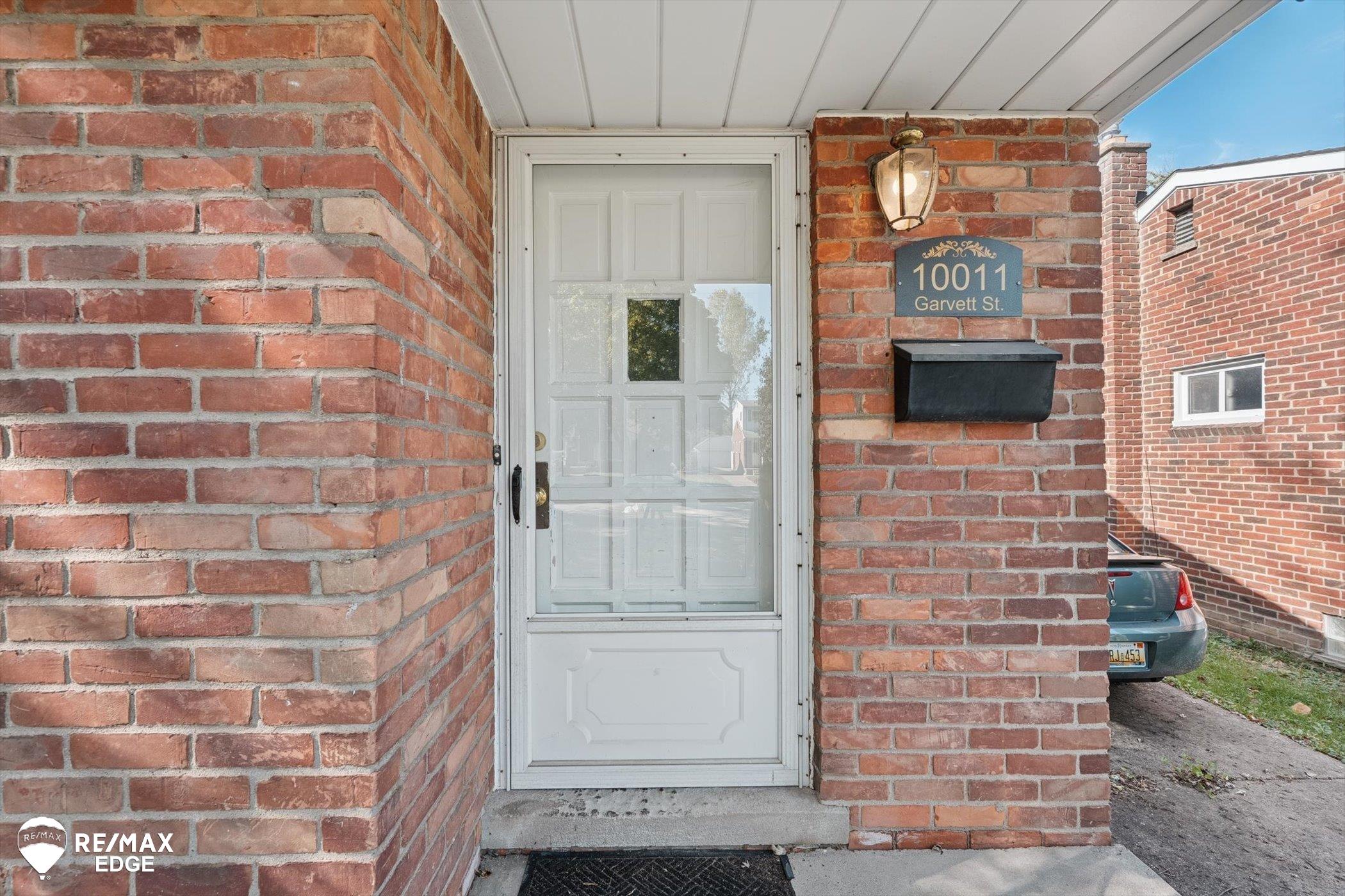 10011 Garvett Street