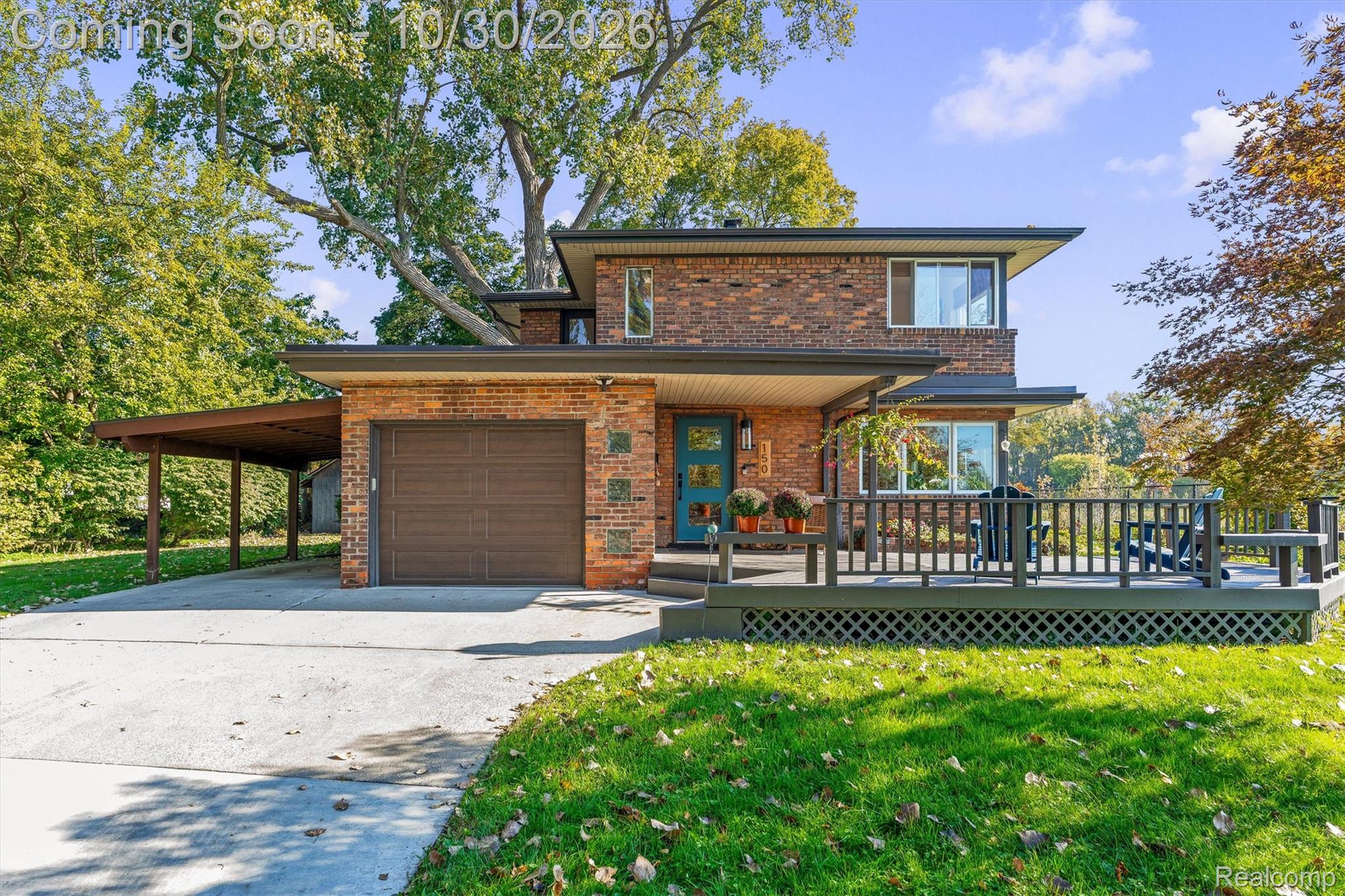 150 Eastlawn Street E