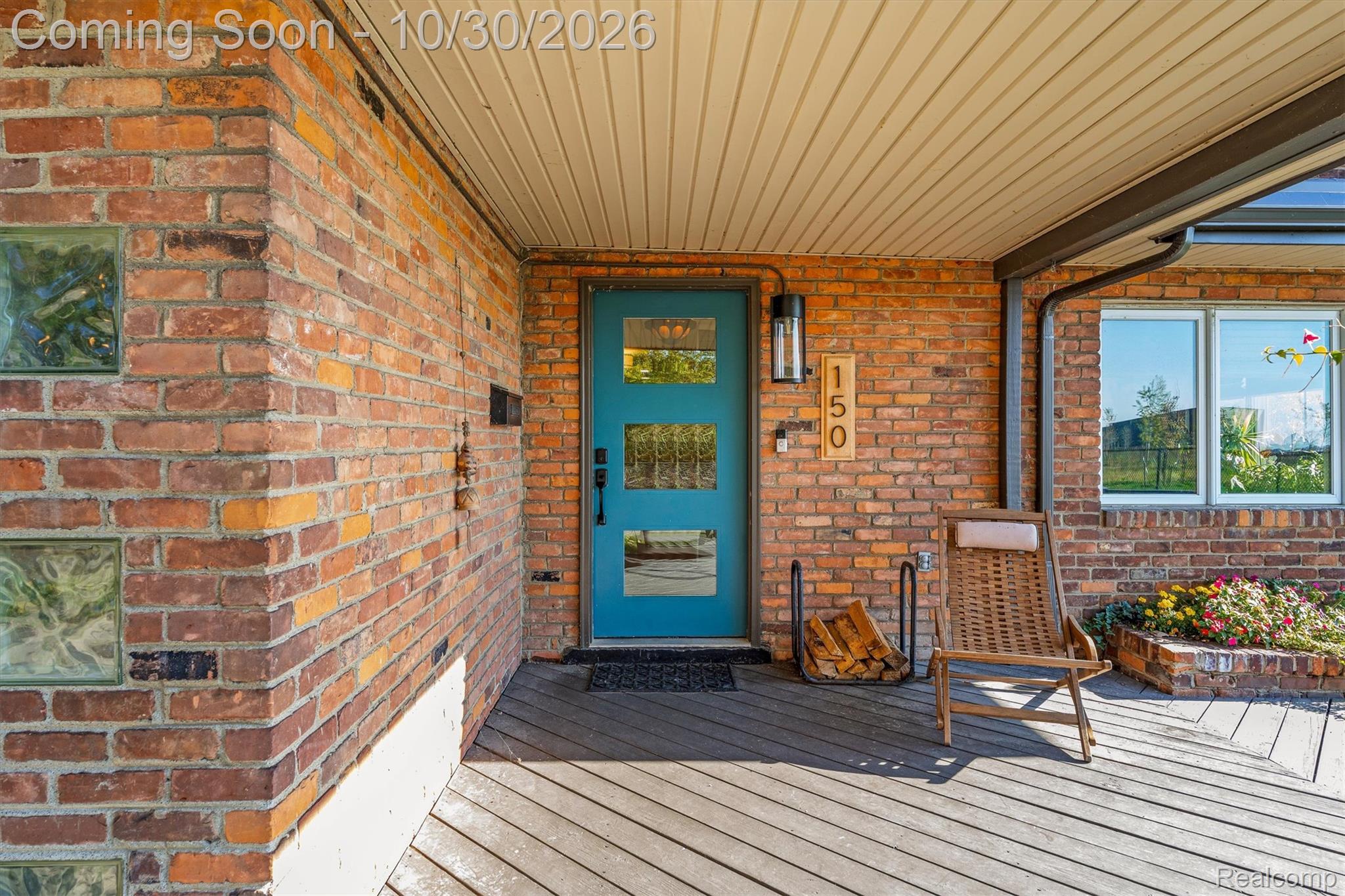 150 Eastlawn Street E