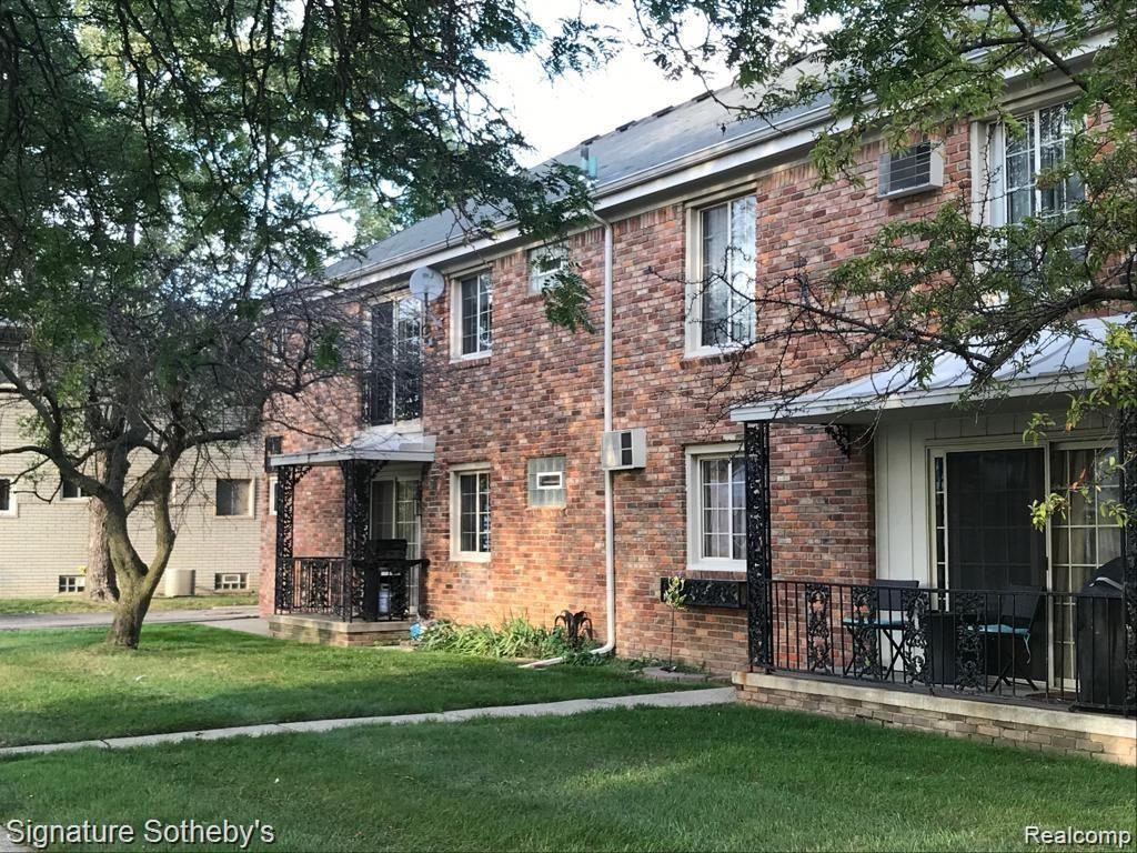 Photo of 2350 W 14 MILE Road #2, Royal Oak City, MI 48073 (MLS # 20261071459)