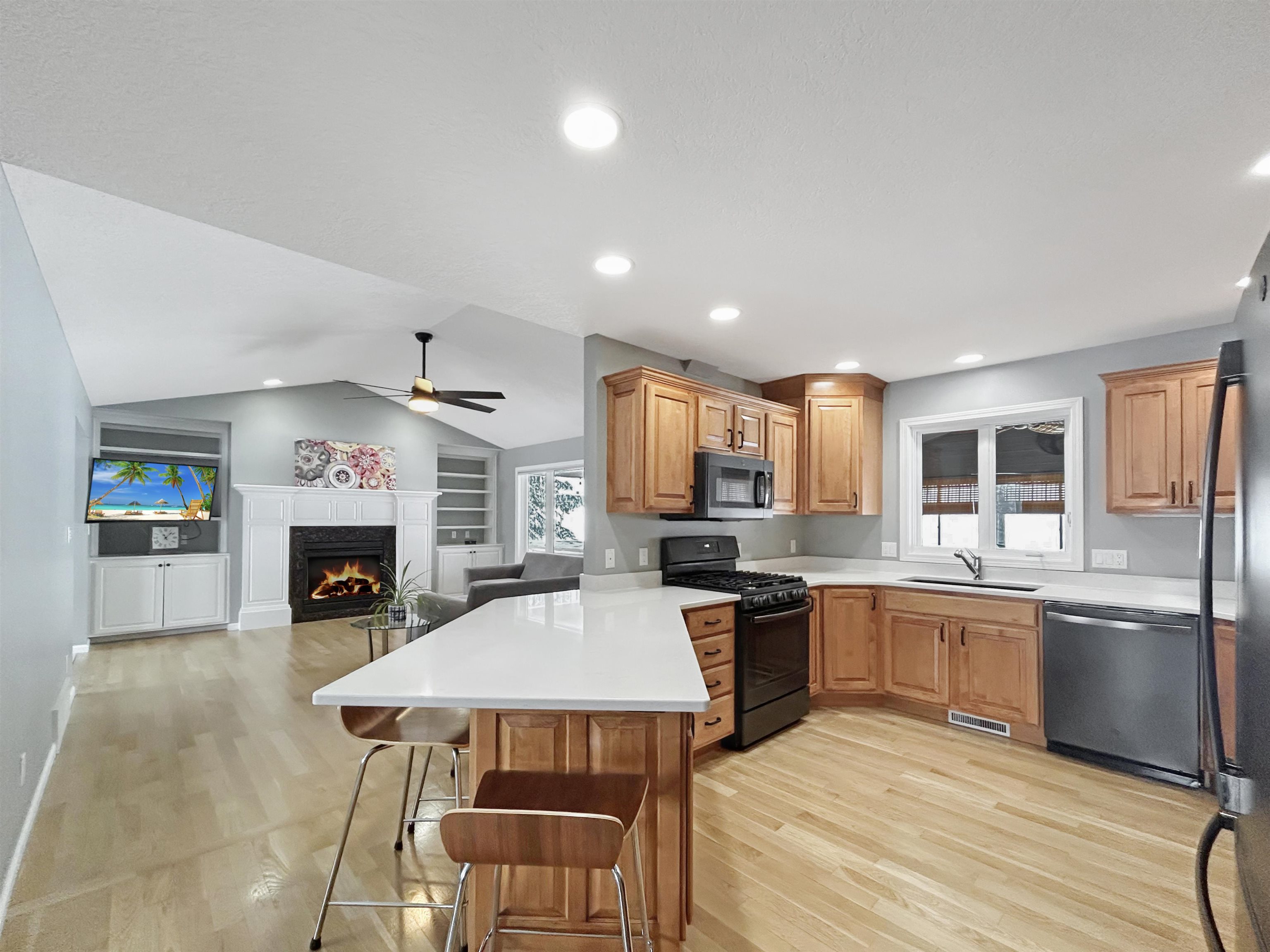 1390 Nightingale Lane