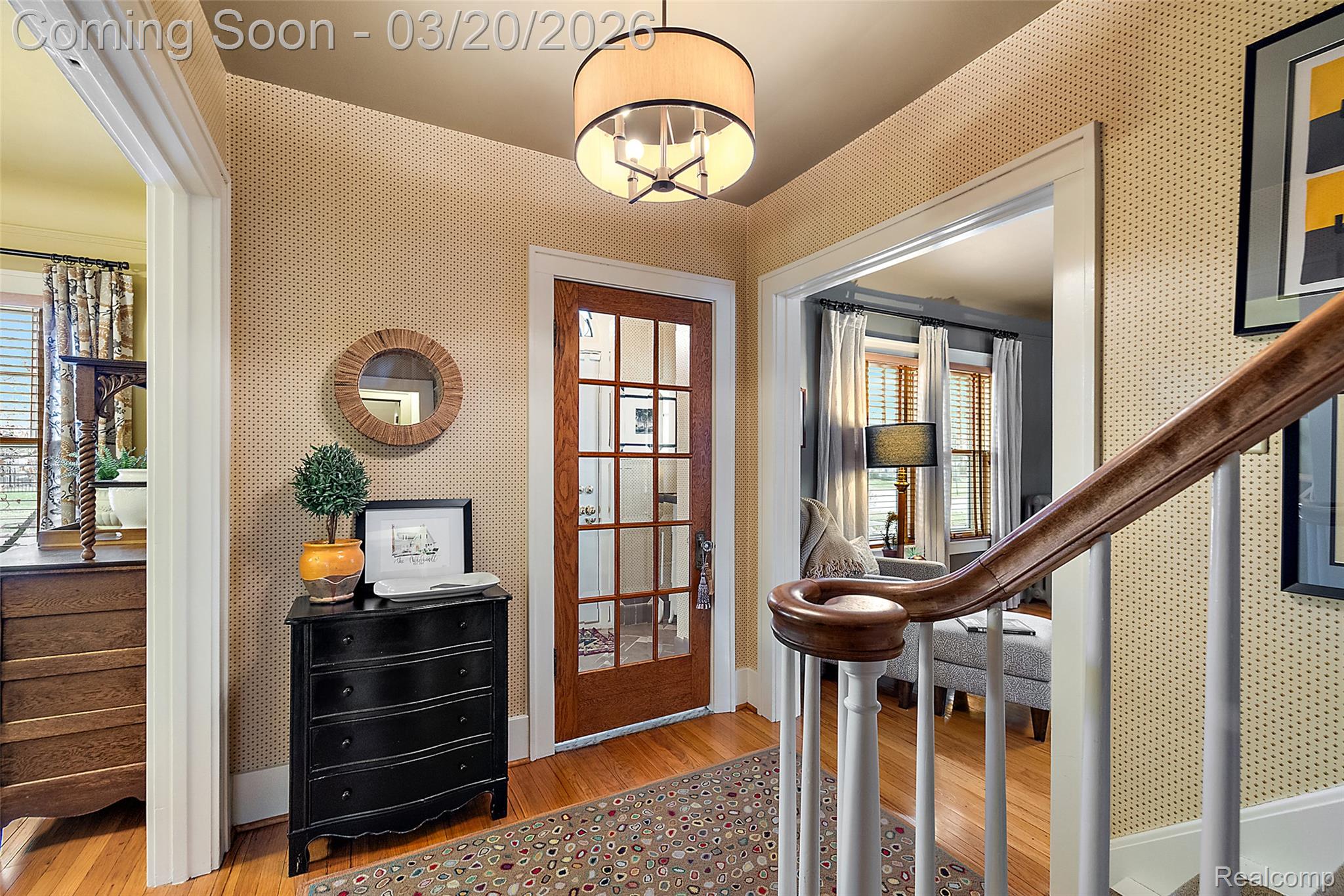 16811 Plainview Avenue