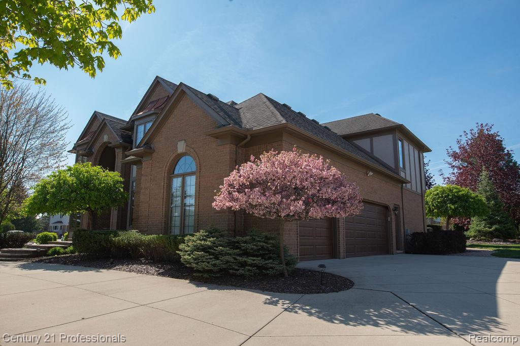 54554 E Whitby Way