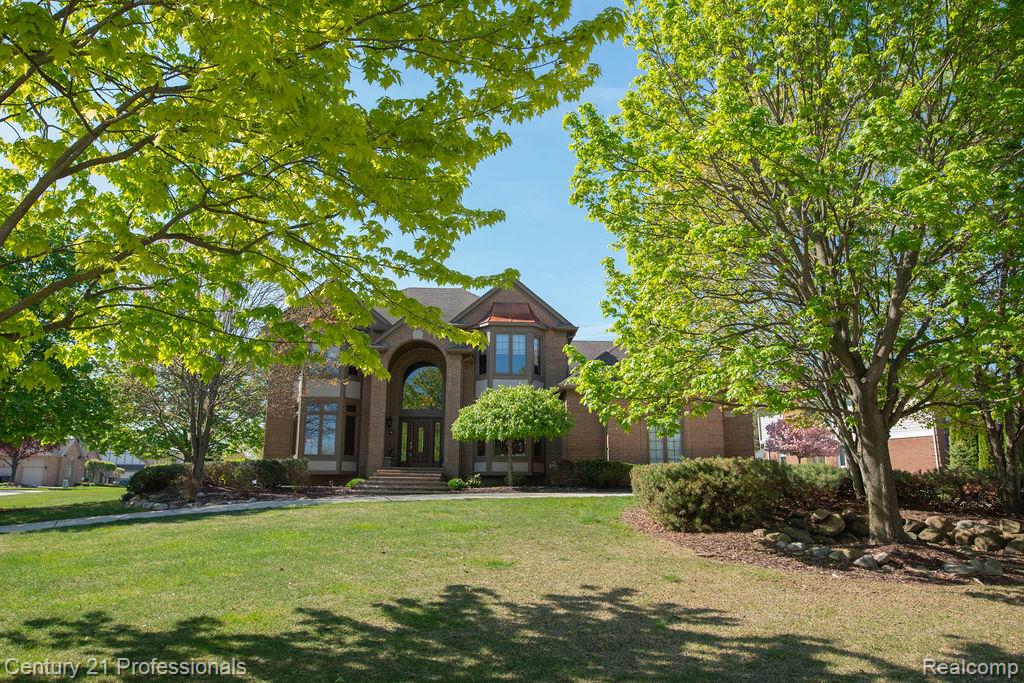 54554 E Whitby Way