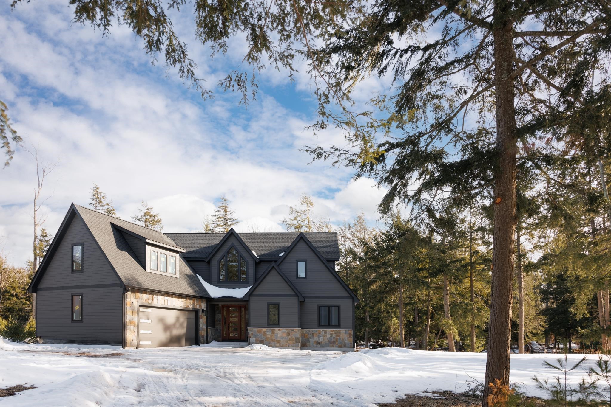 5961 S Glenwood Drive