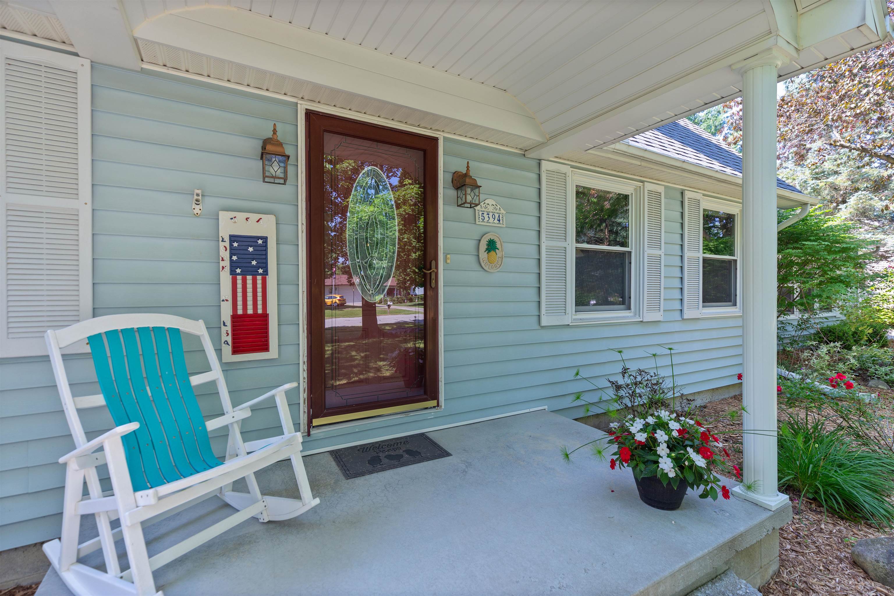 5394 Ponderosa Drive