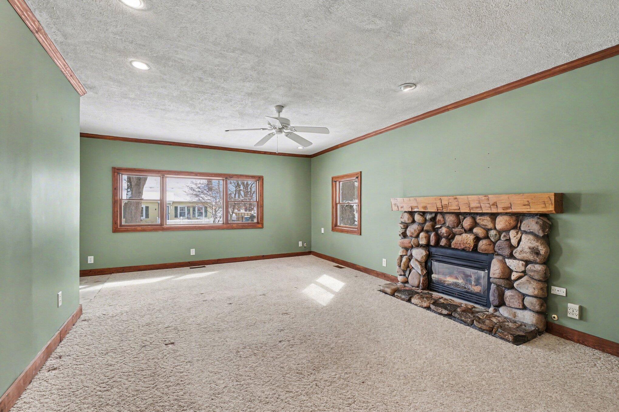 2407 Fairfield Avenue