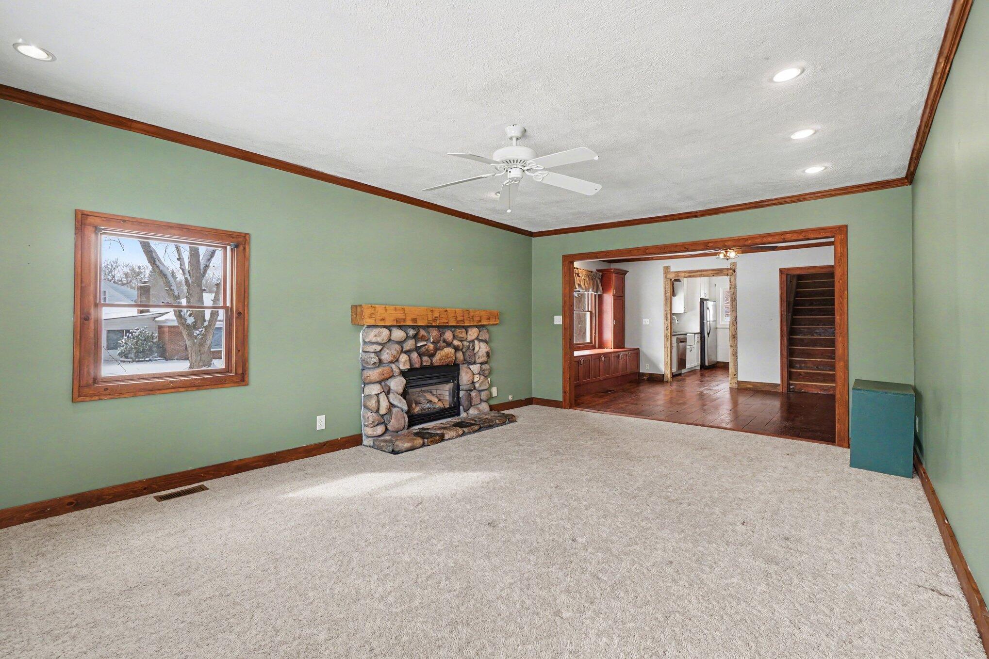 2407 Fairfield Avenue