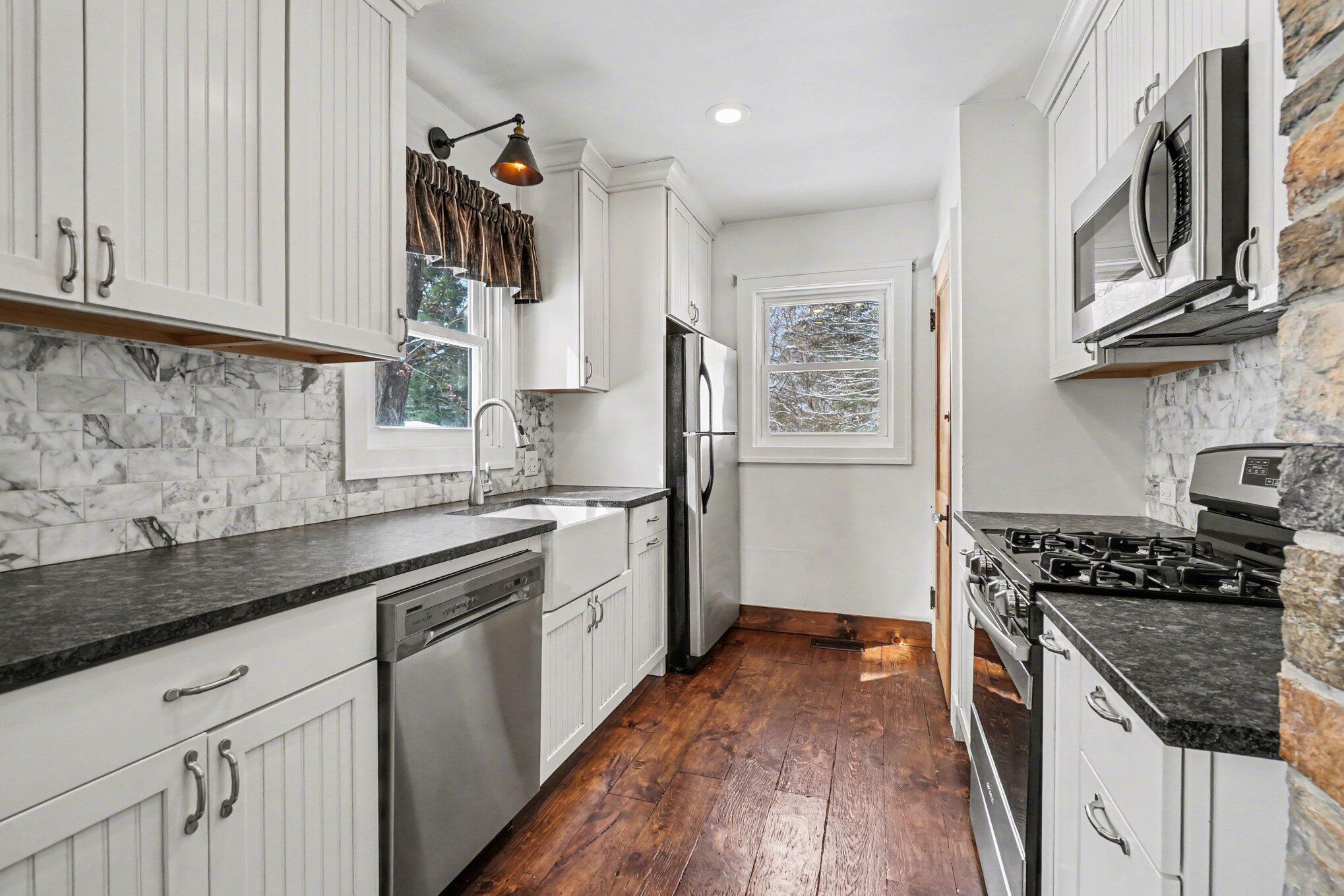 2407 Fairfield Avenue