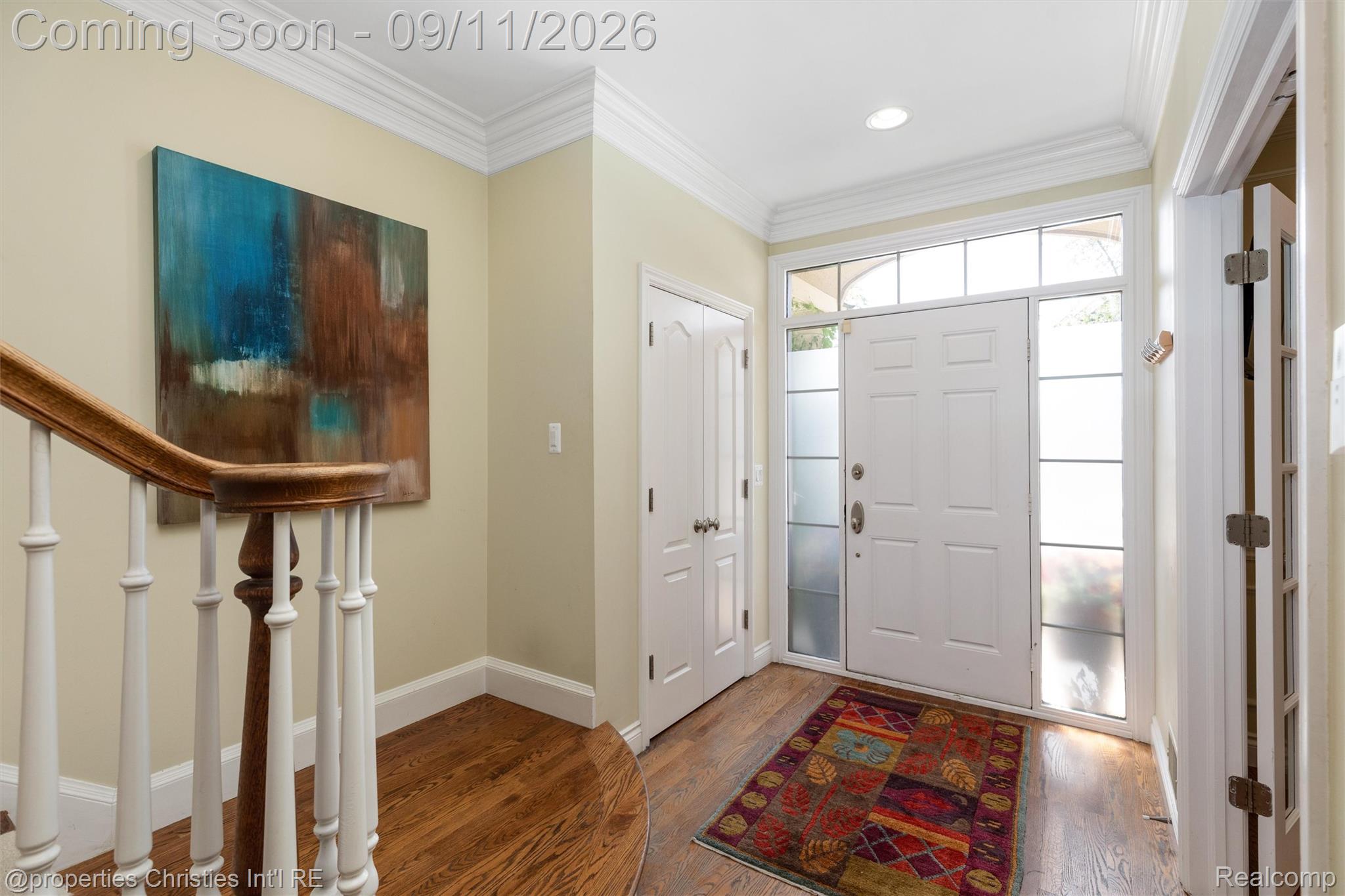 875 Chapin Avenue