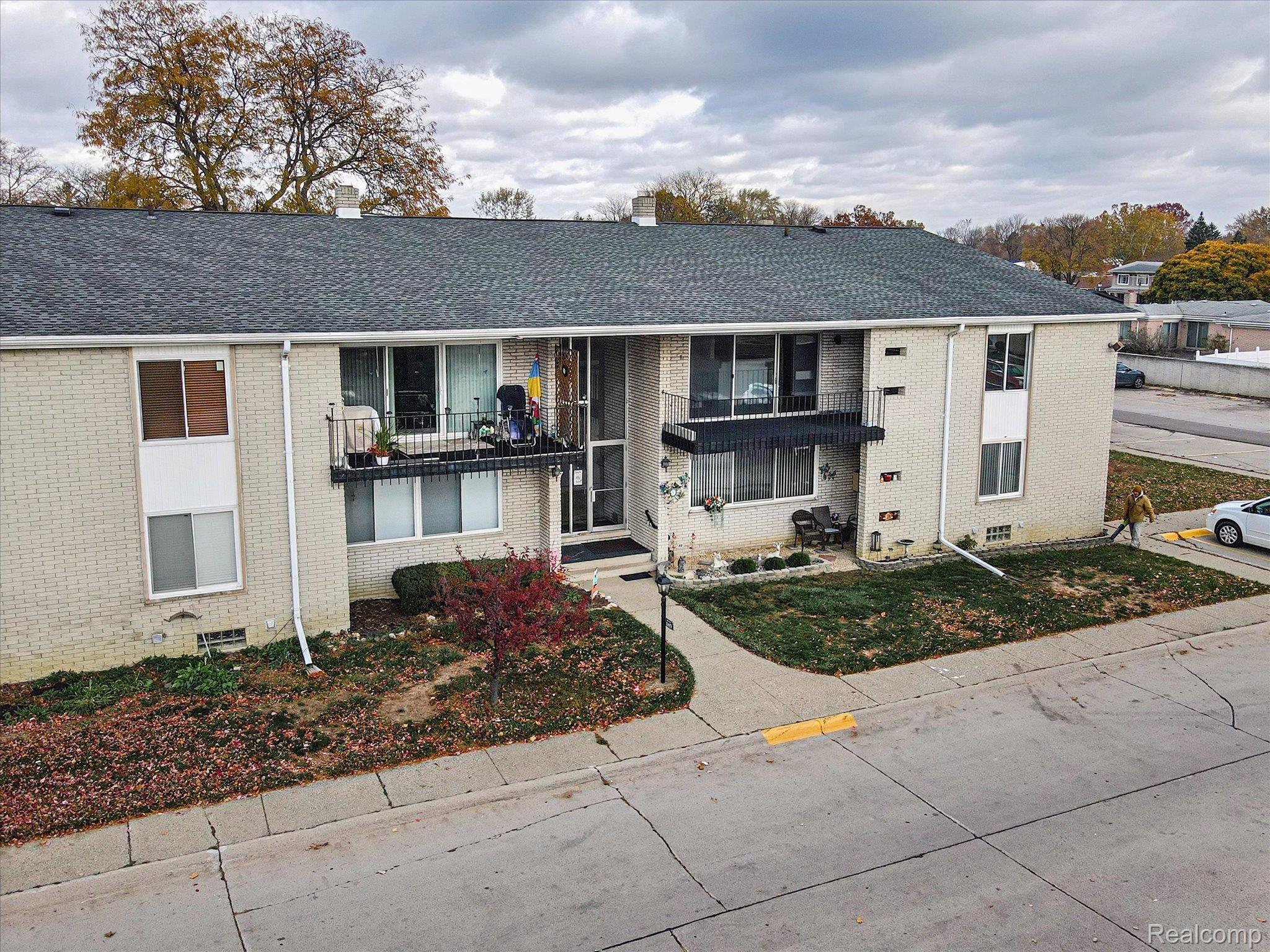 8497 Kennedy Circle 7