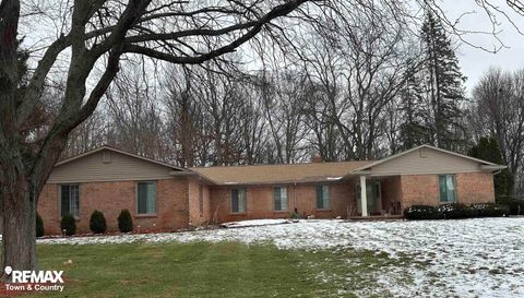 1260 Springborrow Drive Flint Charter Township MI 48532