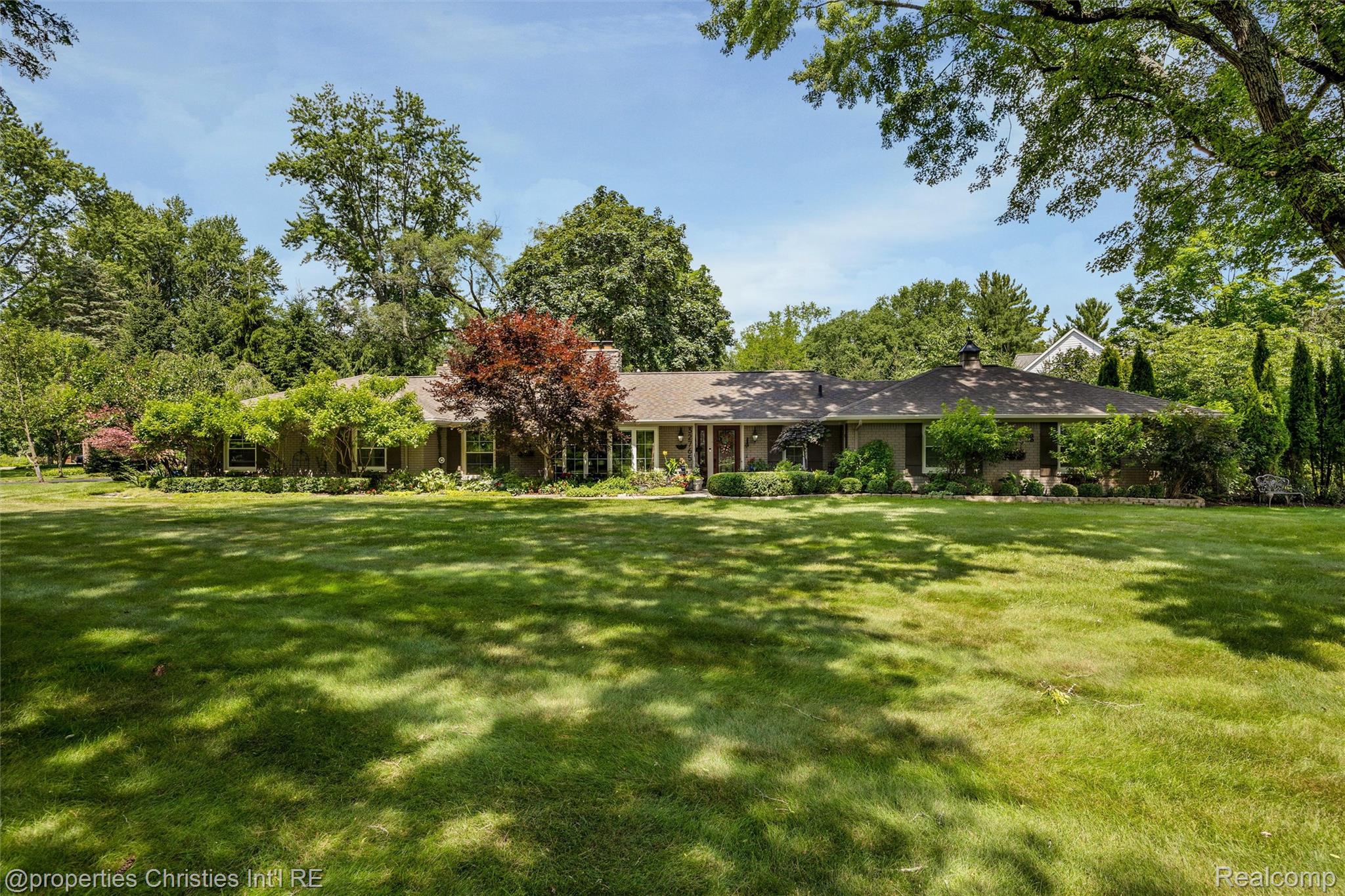 32765 Eastlady Drive