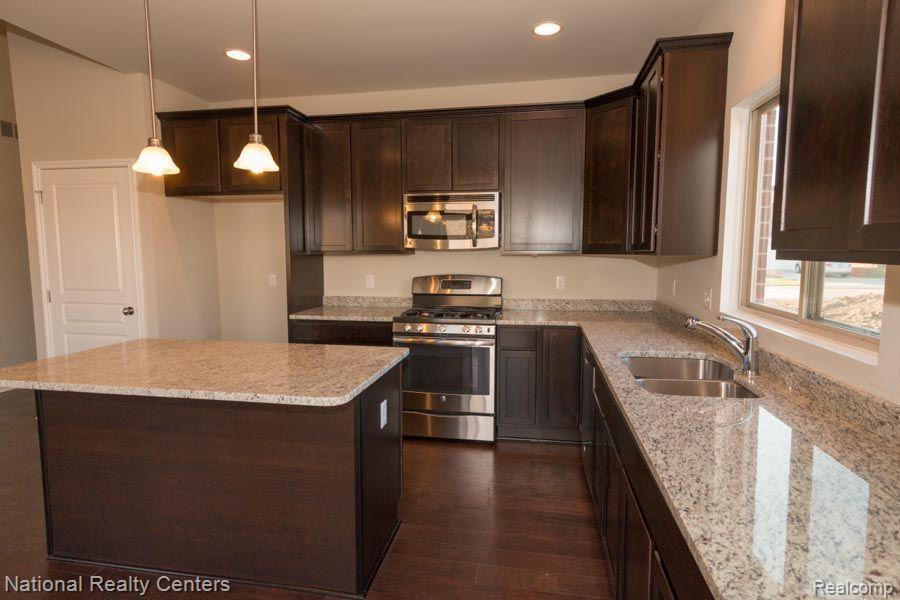 53195 Woodland Meadows